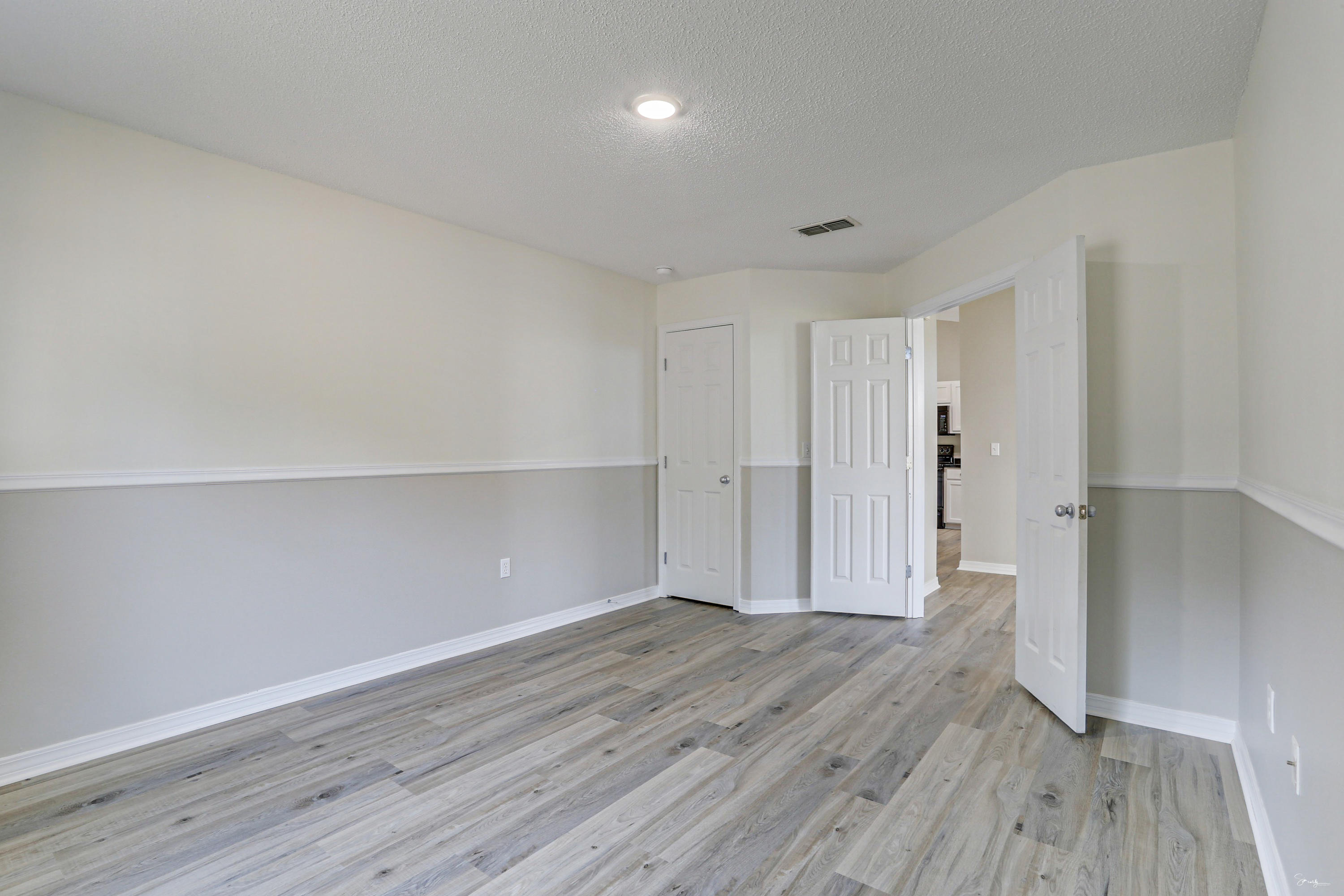 IRON GATE - Residential