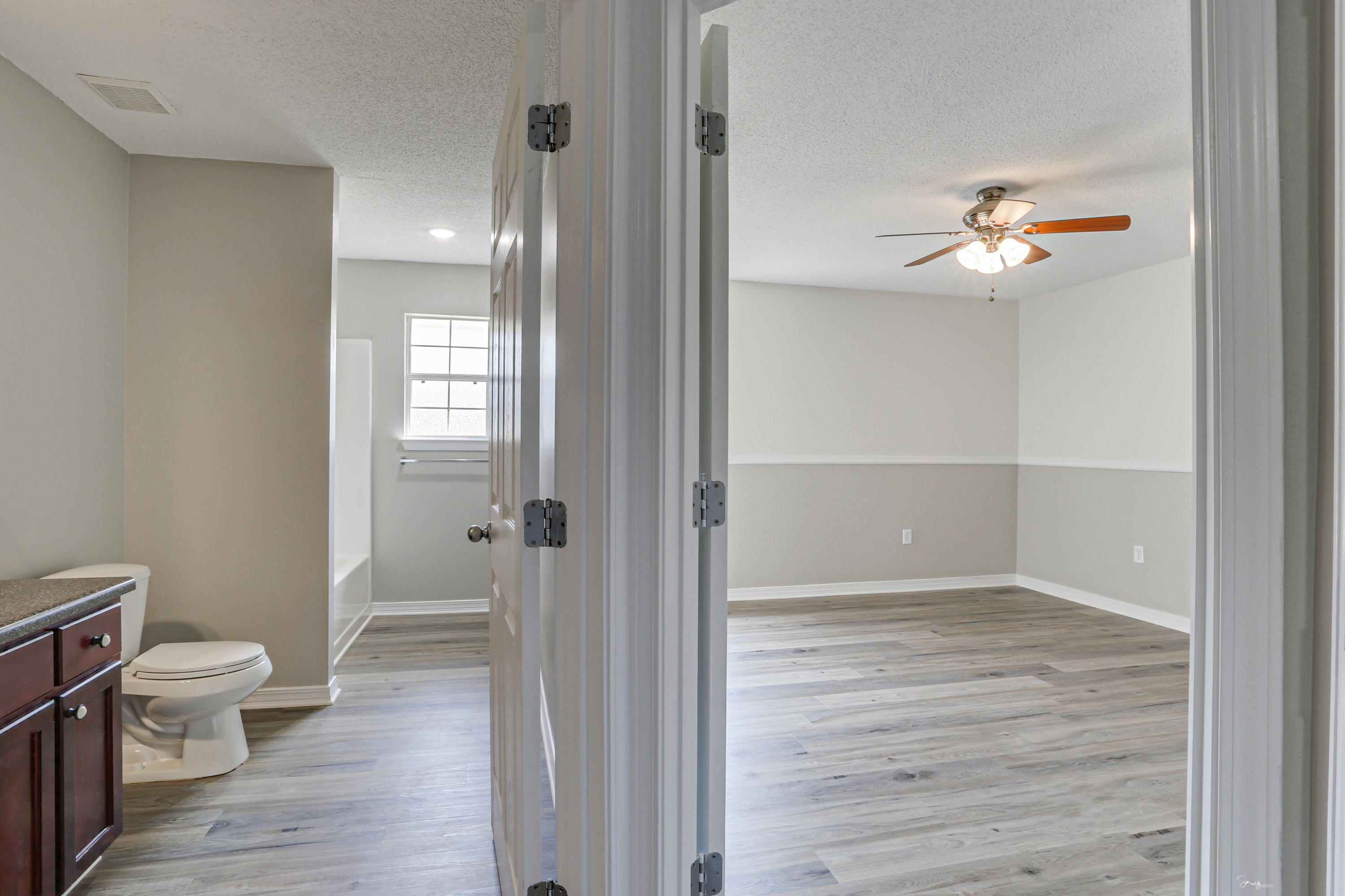 IRON GATE - Residential