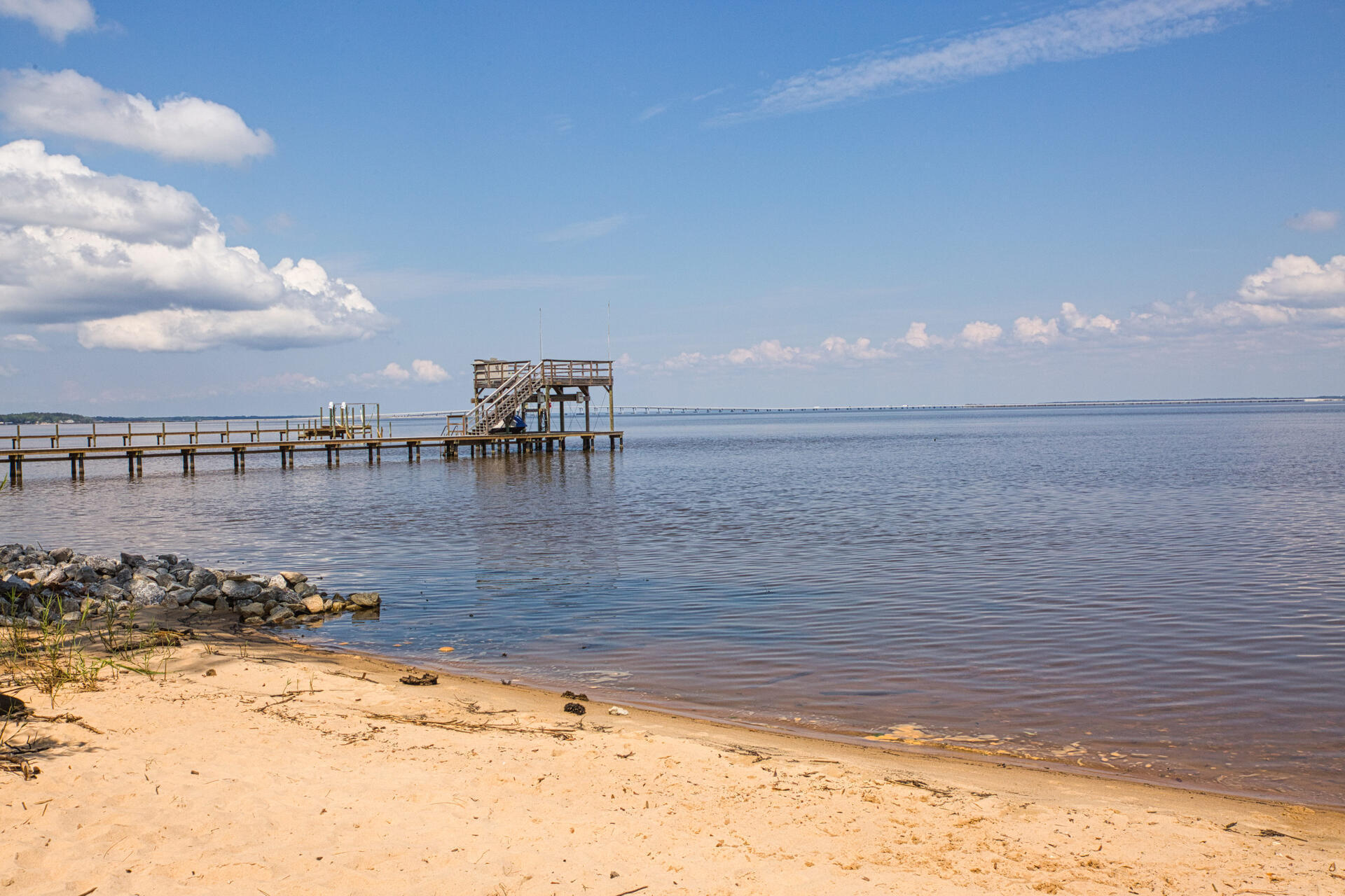 MAGNOLIA BEACH - Residential