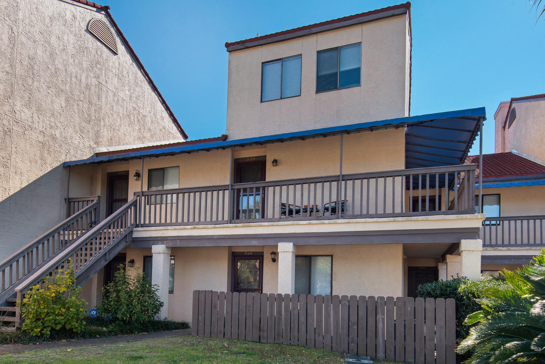 SAFE HARBOUR VILLAGE CONDO - Residential