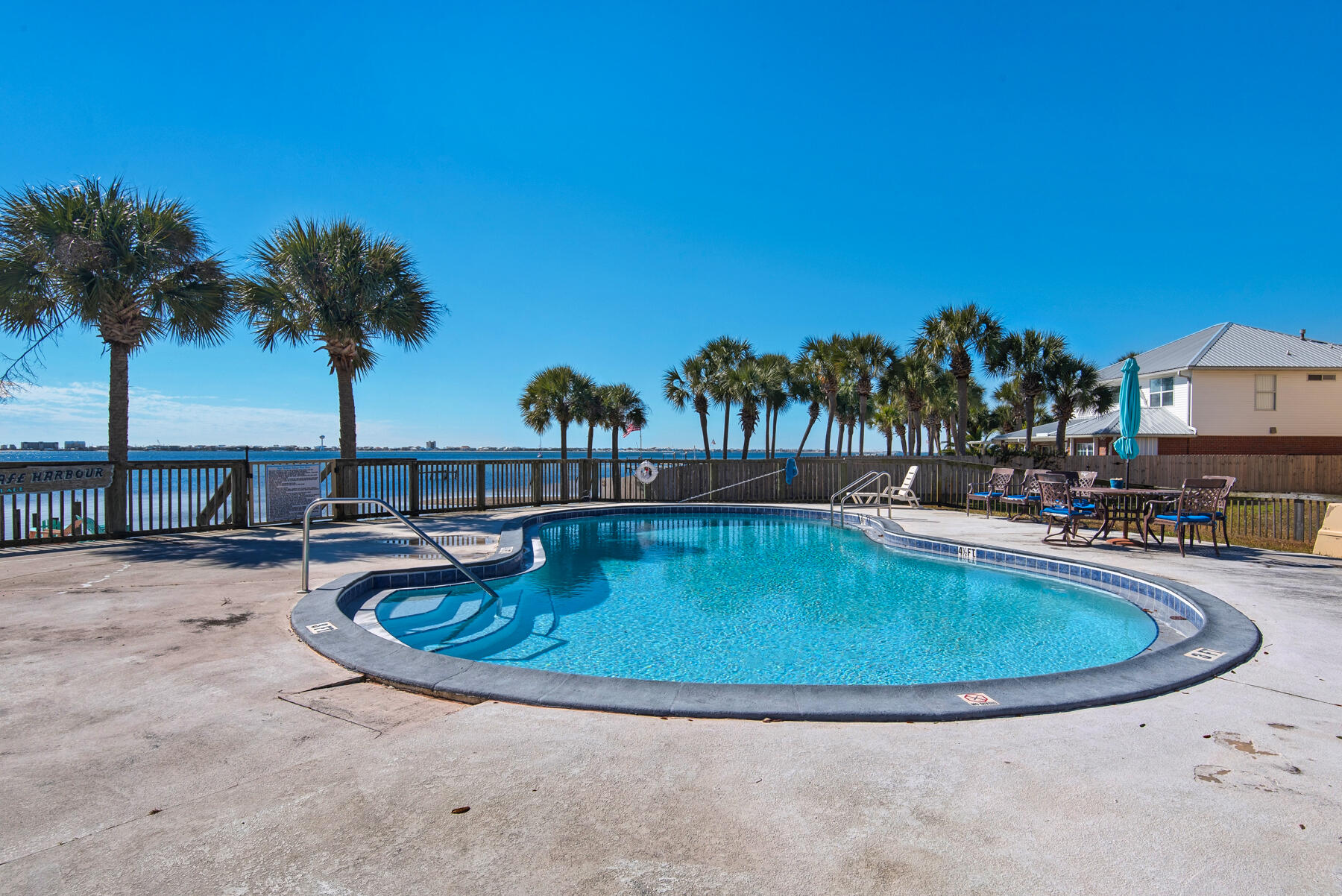 SAFE HARBOUR VILLAGE CONDO - Residential