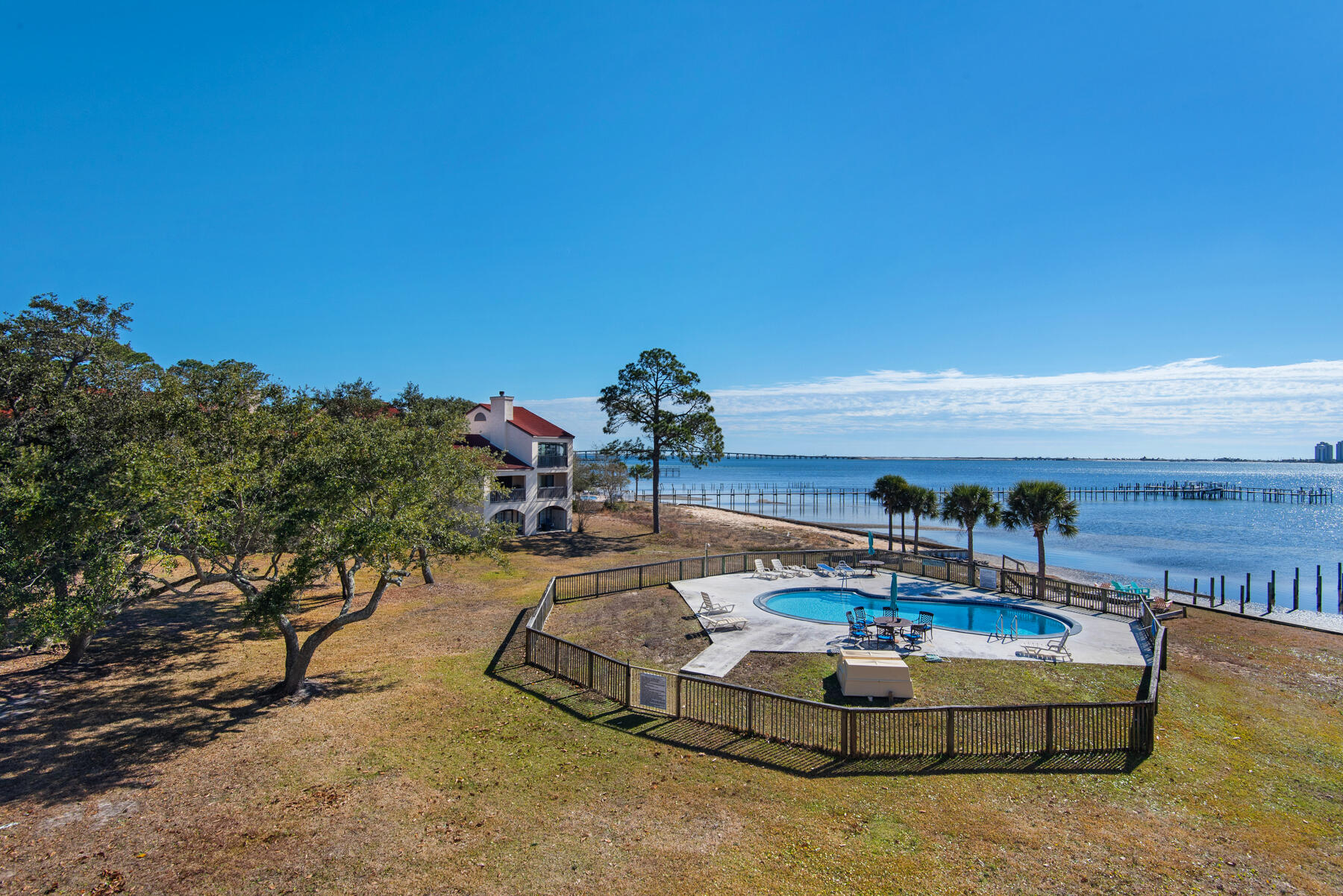 SAFE HARBOUR VILLAGE CONDO - Residential