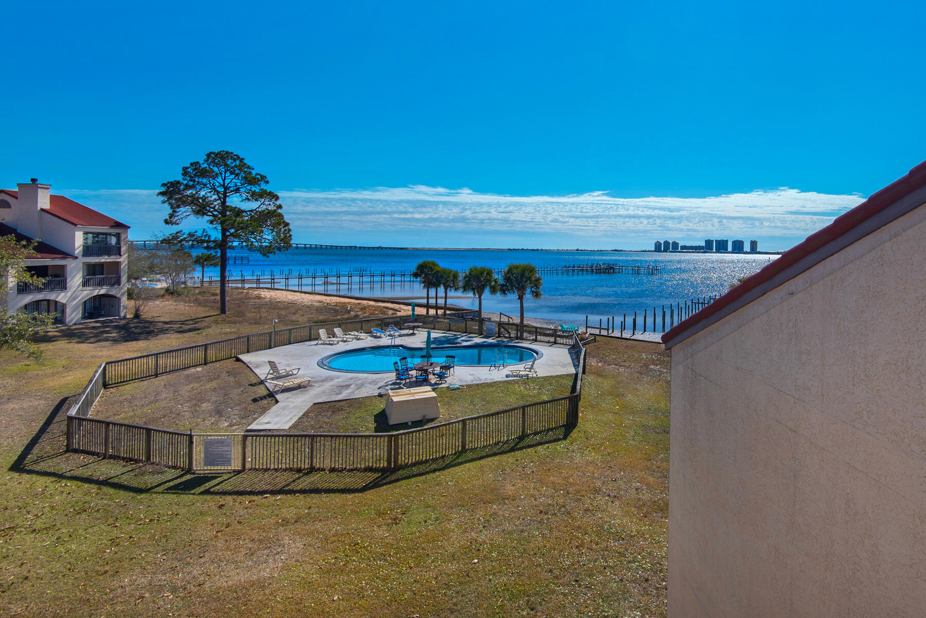 SAFE HARBOUR VILLAGE CONDO - Residential