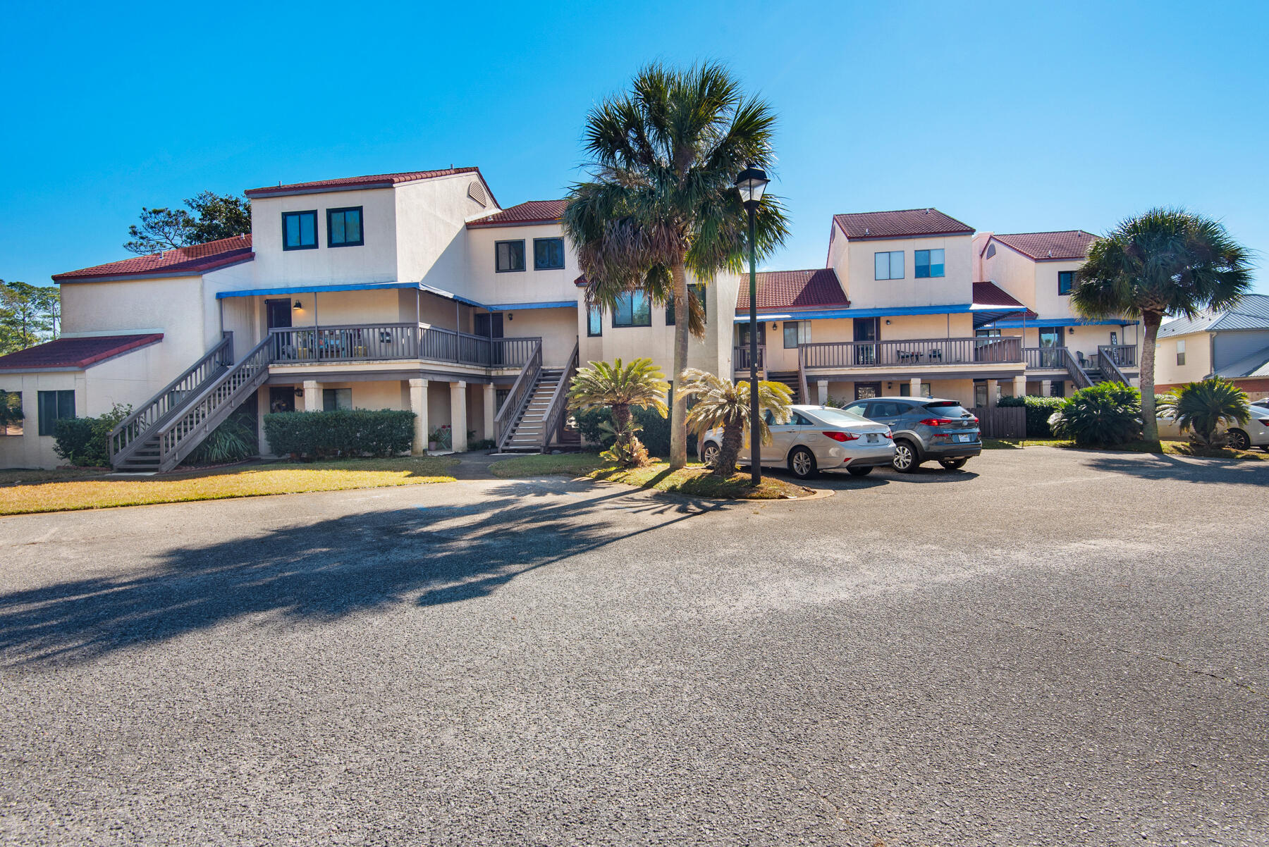 SAFE HARBOUR VILLAGE CONDO - Residential