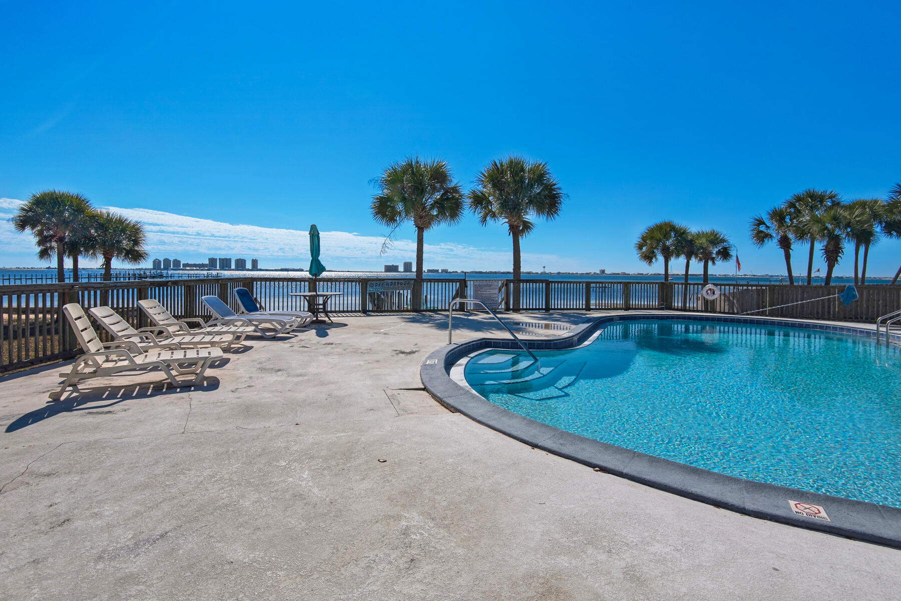 SAFE HARBOUR VILLAGE CONDO - Residential