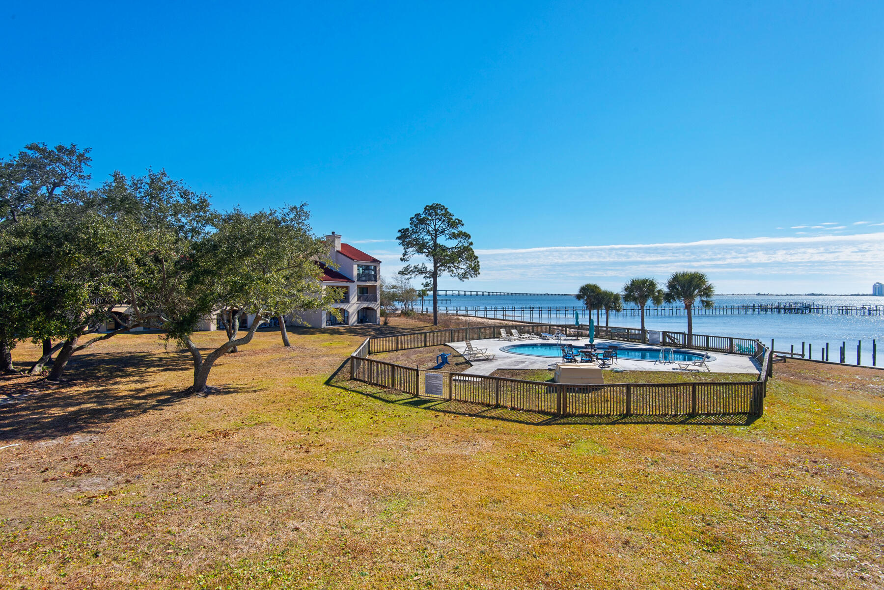 SAFE HARBOUR VILLAGE CONDO - Residential