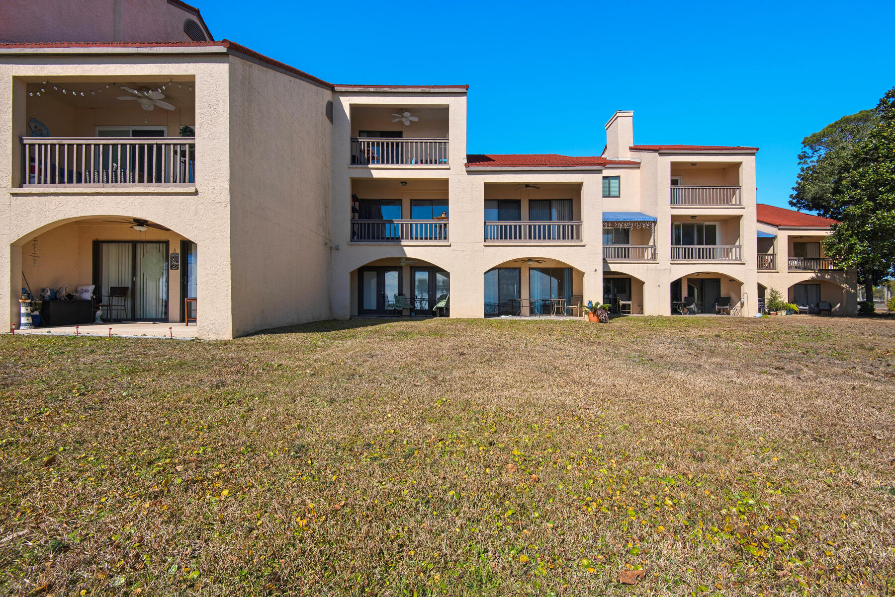 SAFE HARBOUR VILLAGE CONDO - Residential