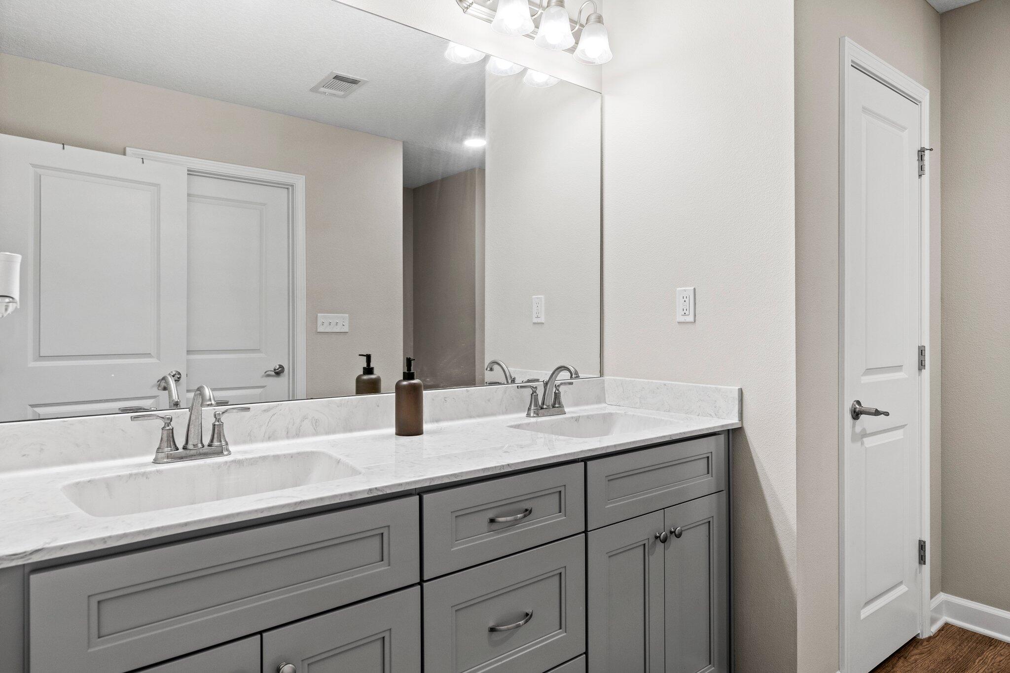 HUTCHESON HILL - Residential