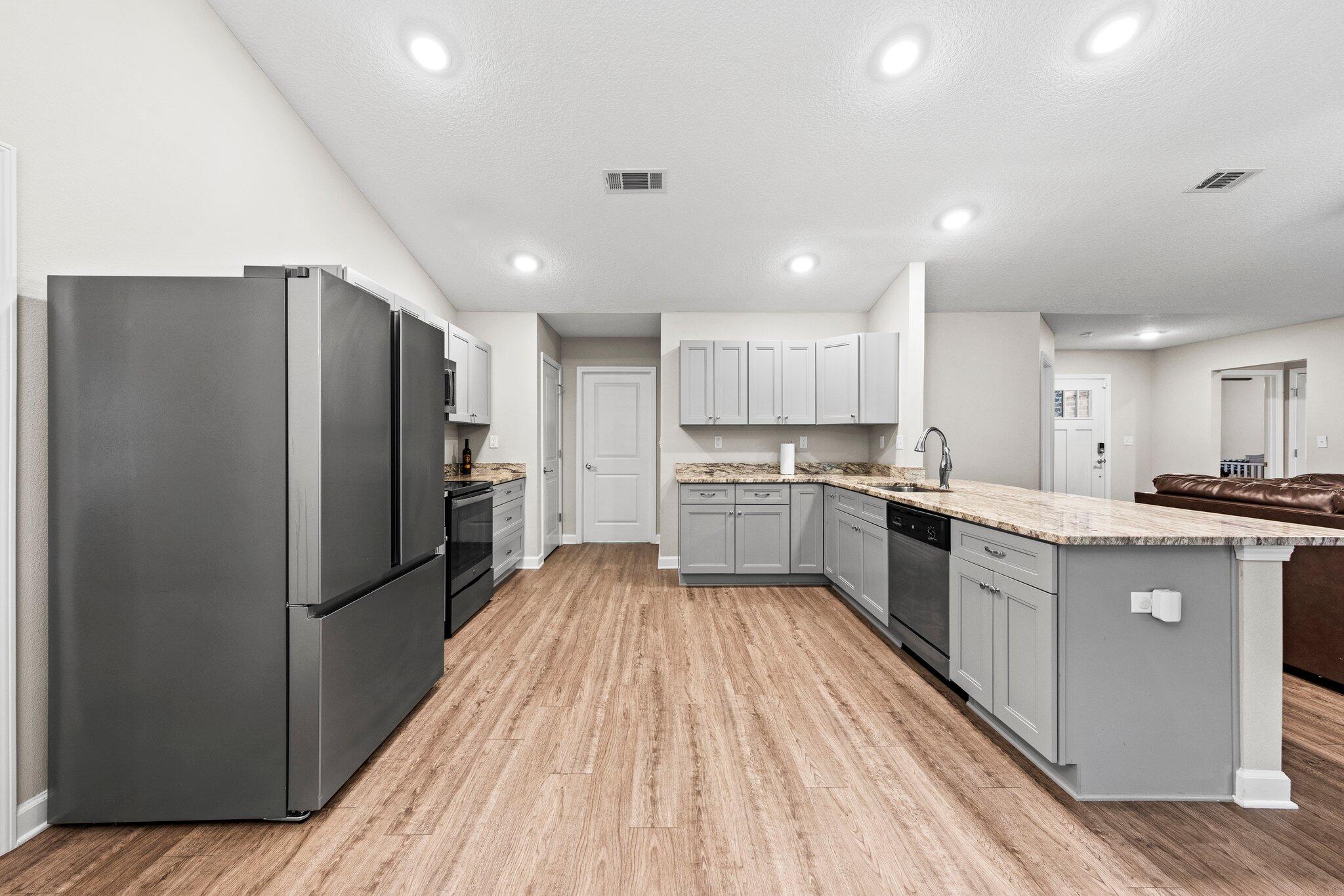 HUTCHESON HILL - Residential