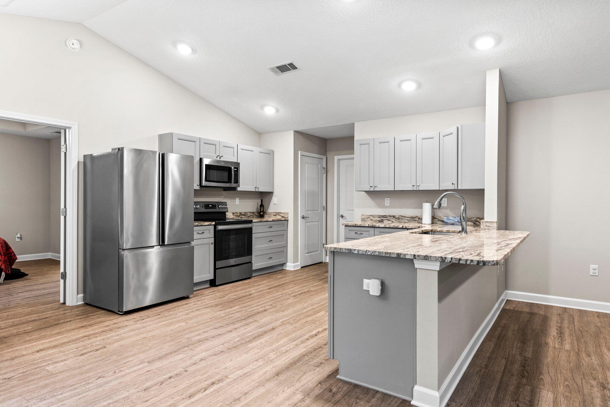 HUTCHESON HILL - Residential