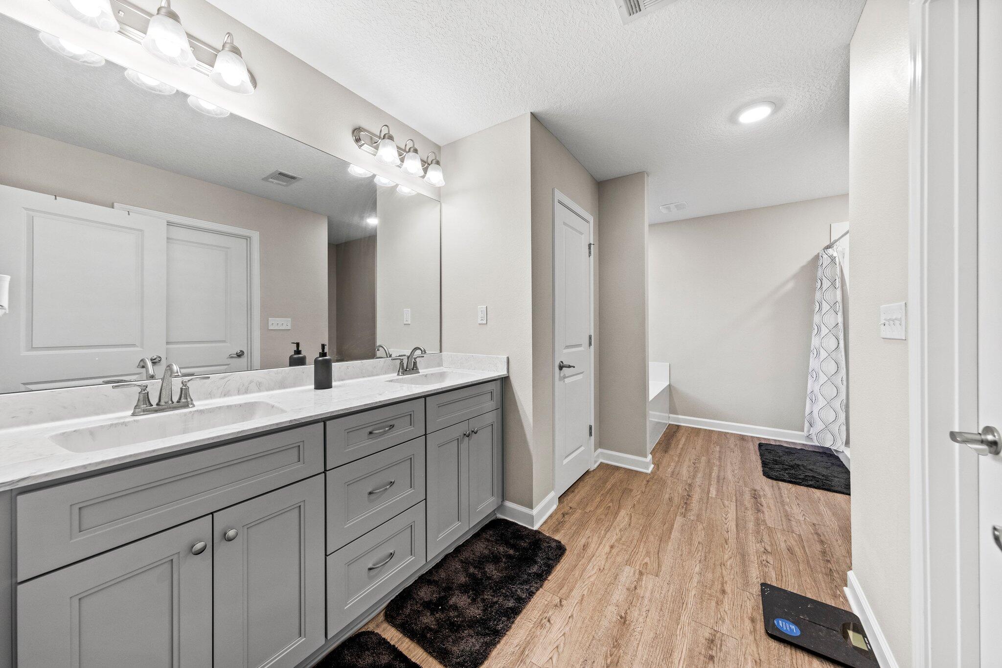 HUTCHESON HILL - Residential