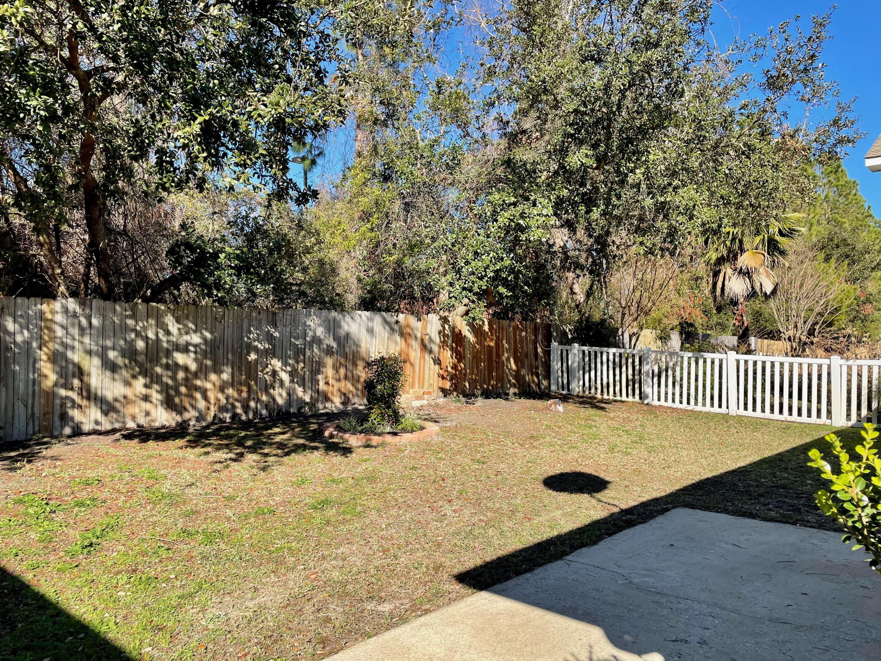 MARSH HARBOR - Residential