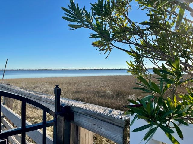 MARSH HARBOR - Residential