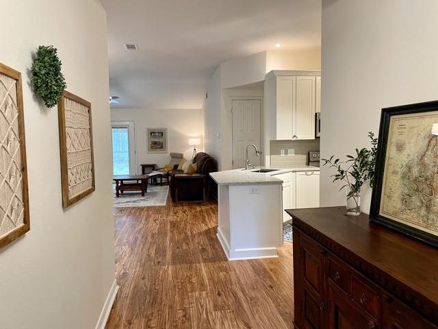 MARSH HARBOR - Residential