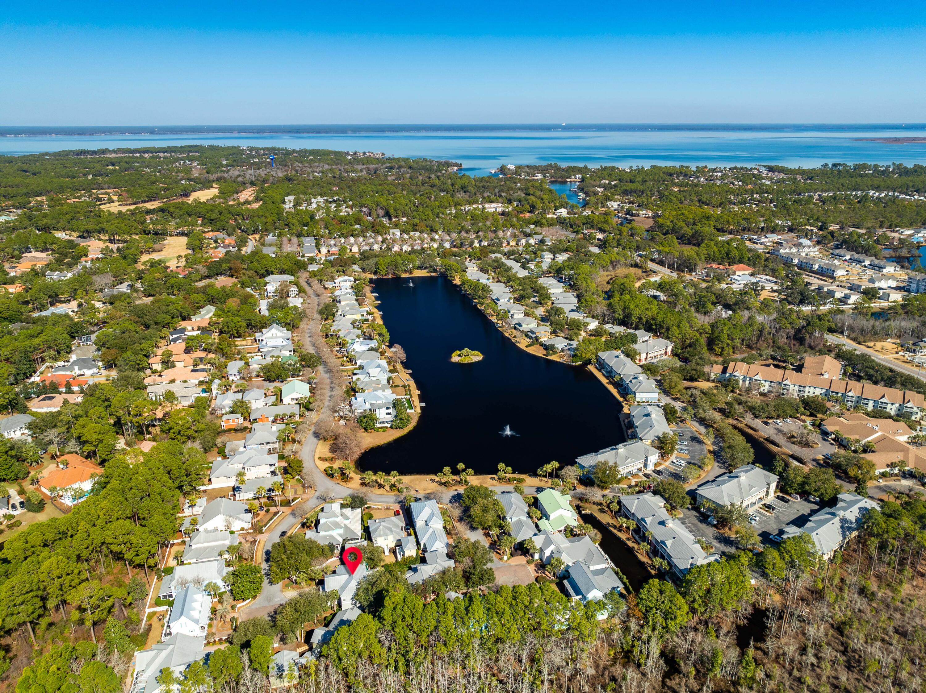 CRYSTAL LAKE - Residential