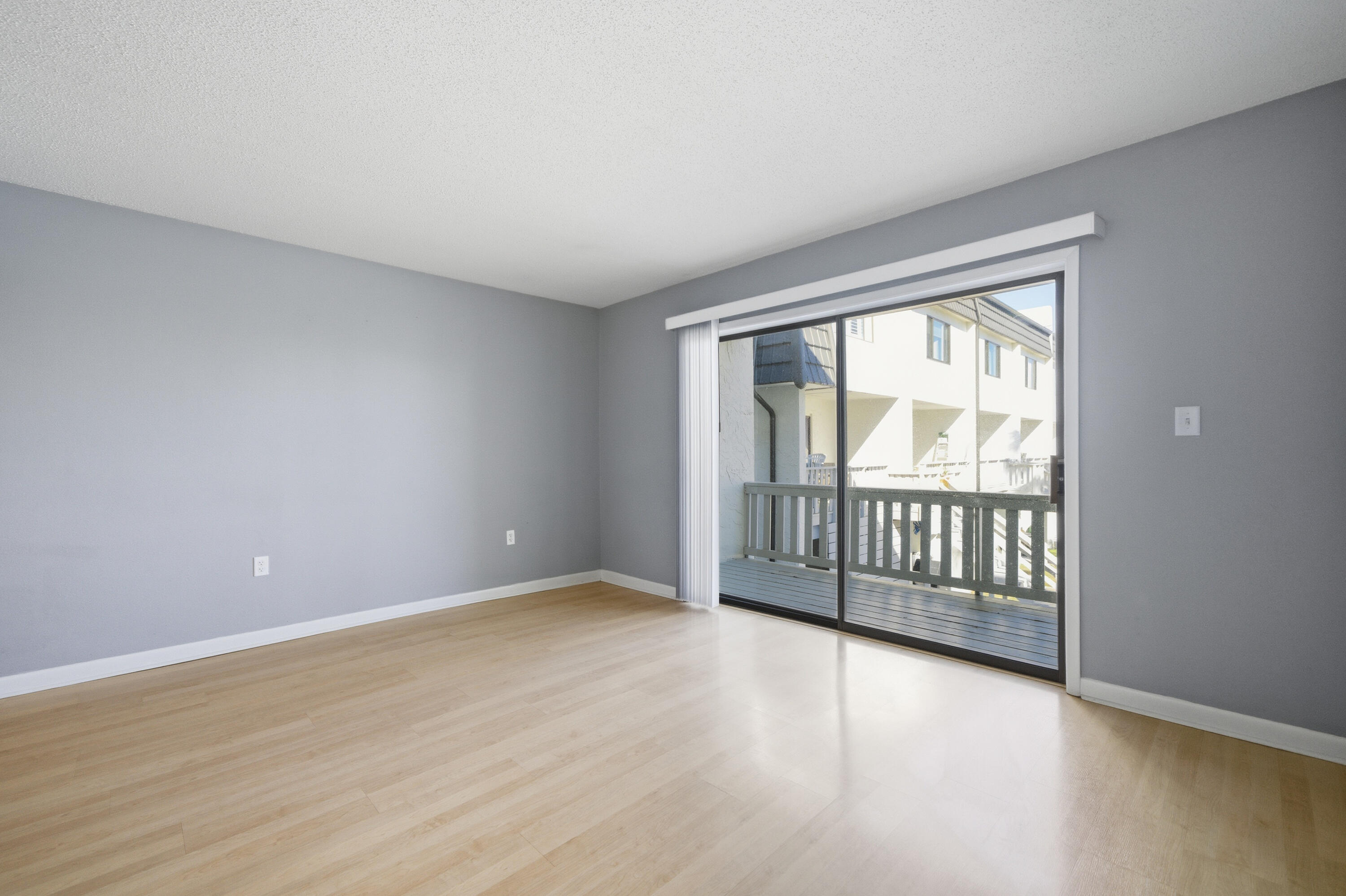 ISLA BLANCA T/H - Residential