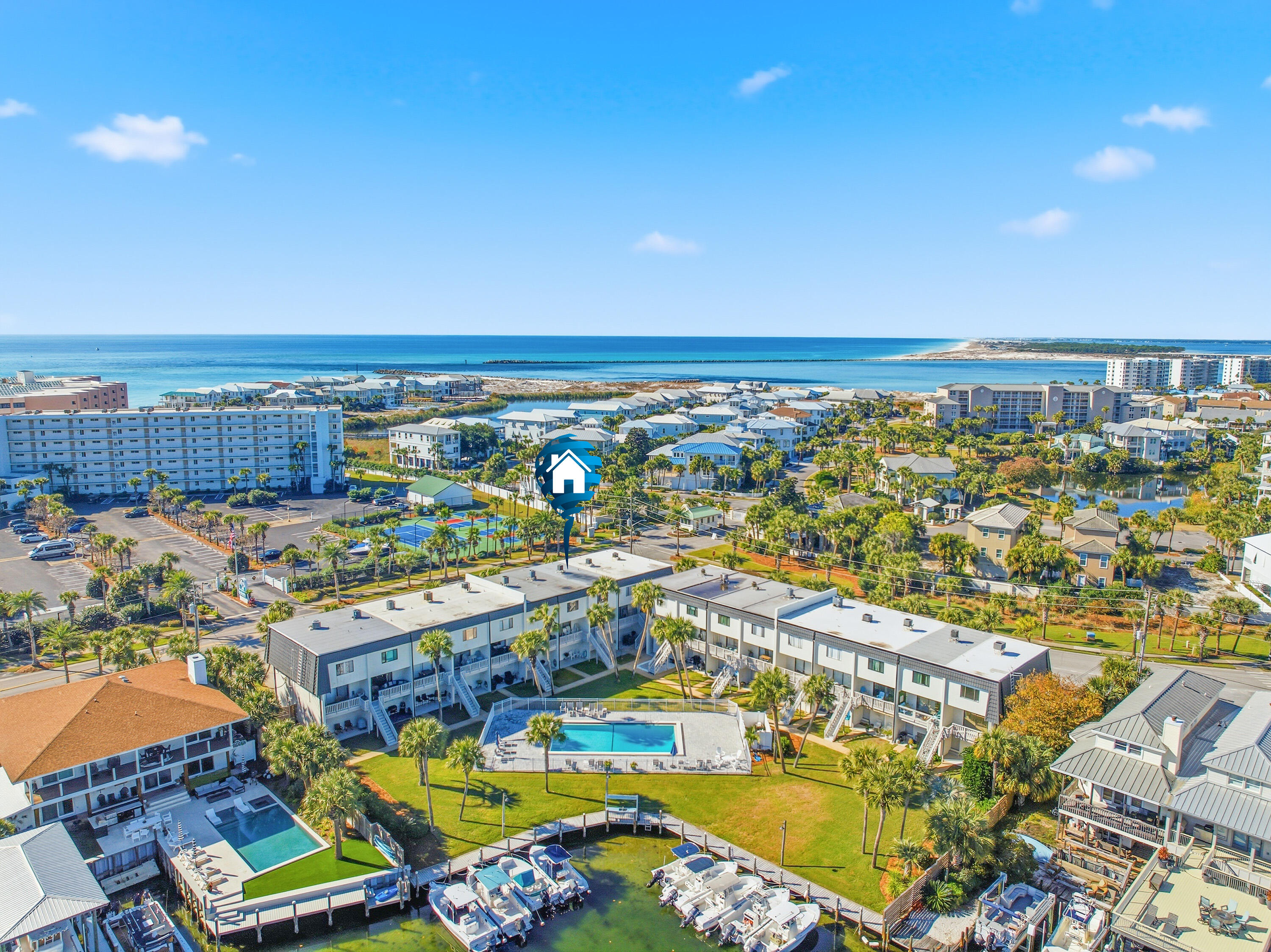 ISLA BLANCA T/H - Residential