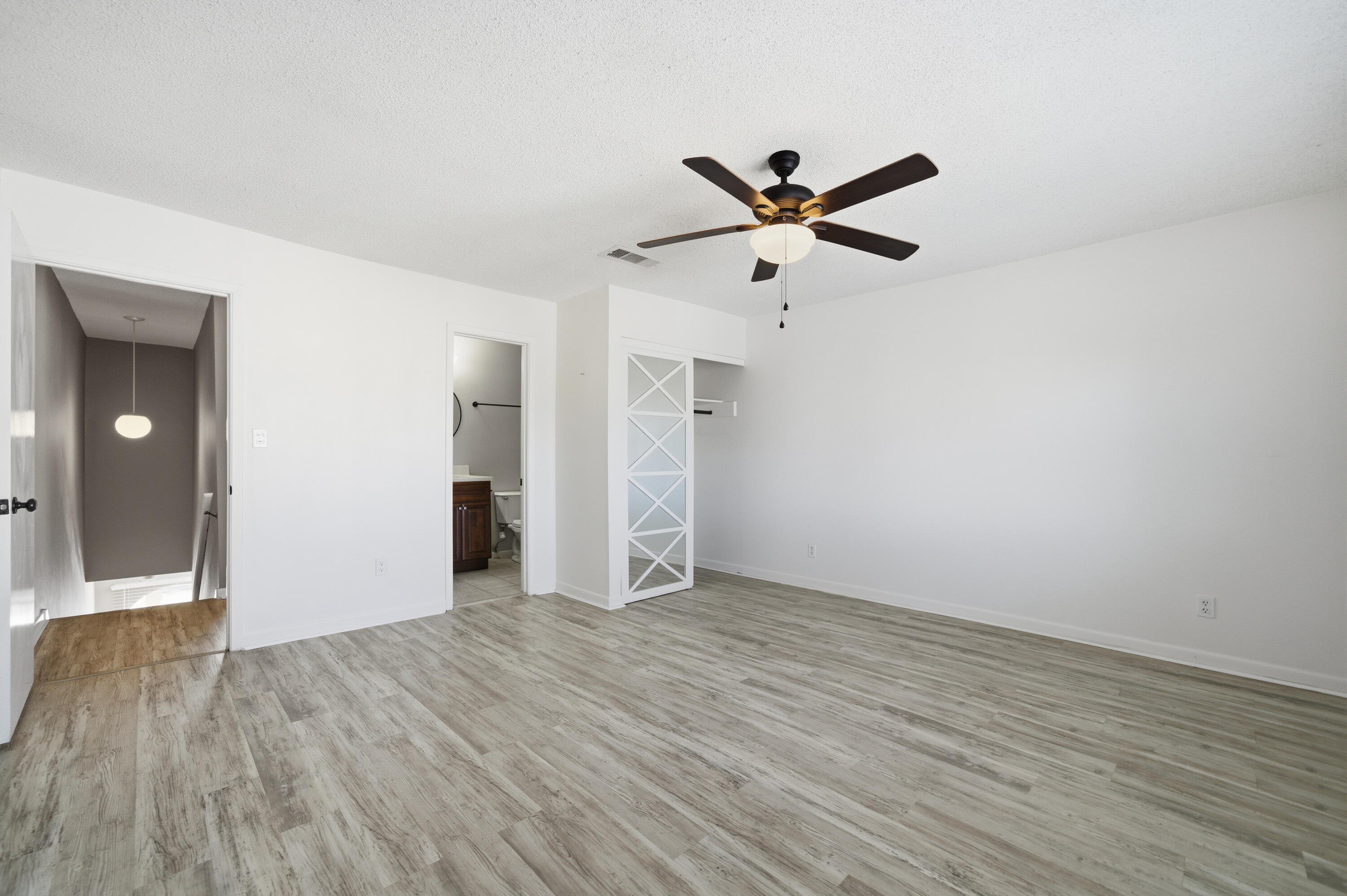 ISLA BLANCA T/H - Residential