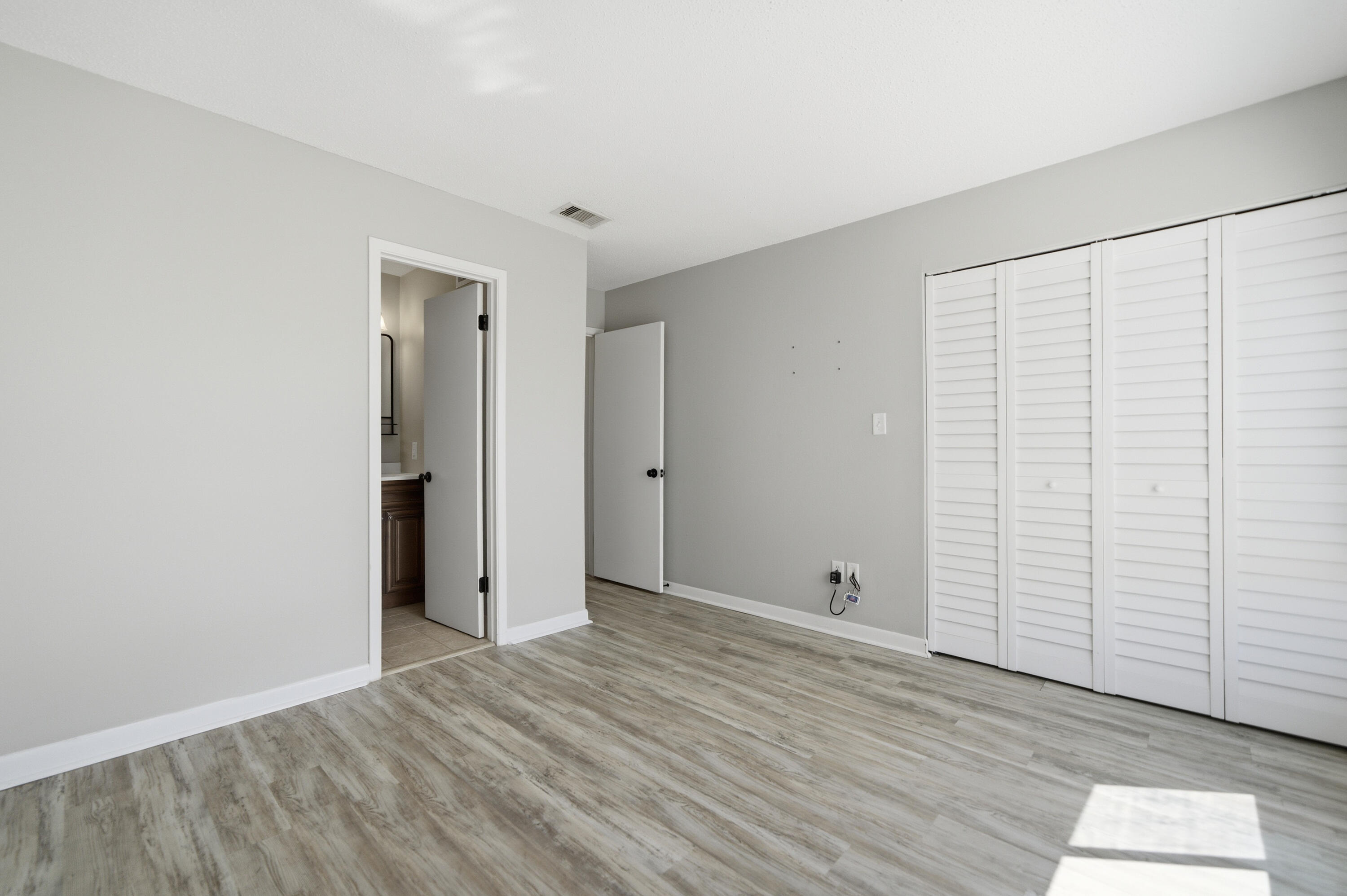 ISLA BLANCA T/H - Residential