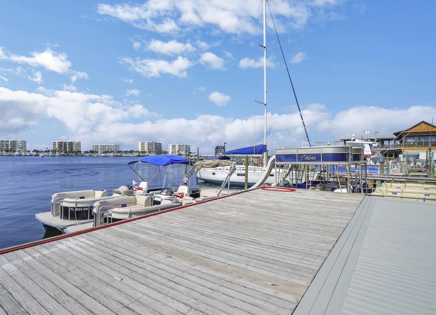 ISLA BLANCA T/H - Residential