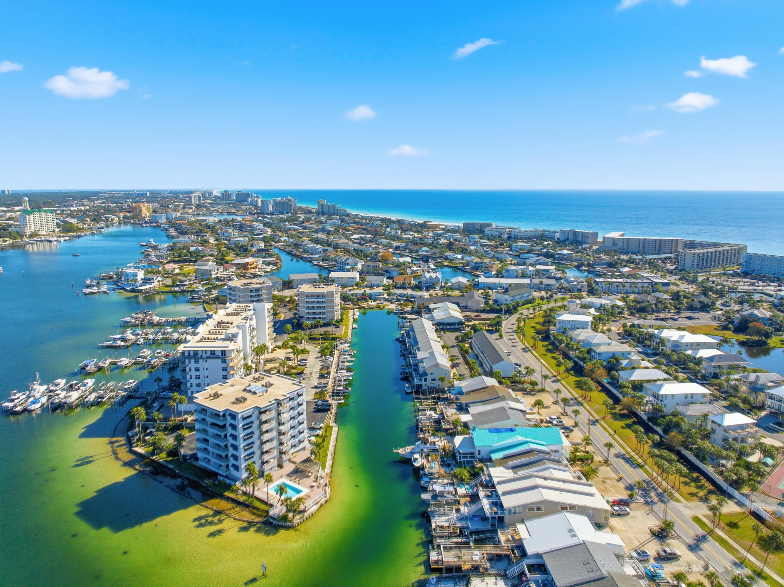 ISLA BLANCA T/H - Residential