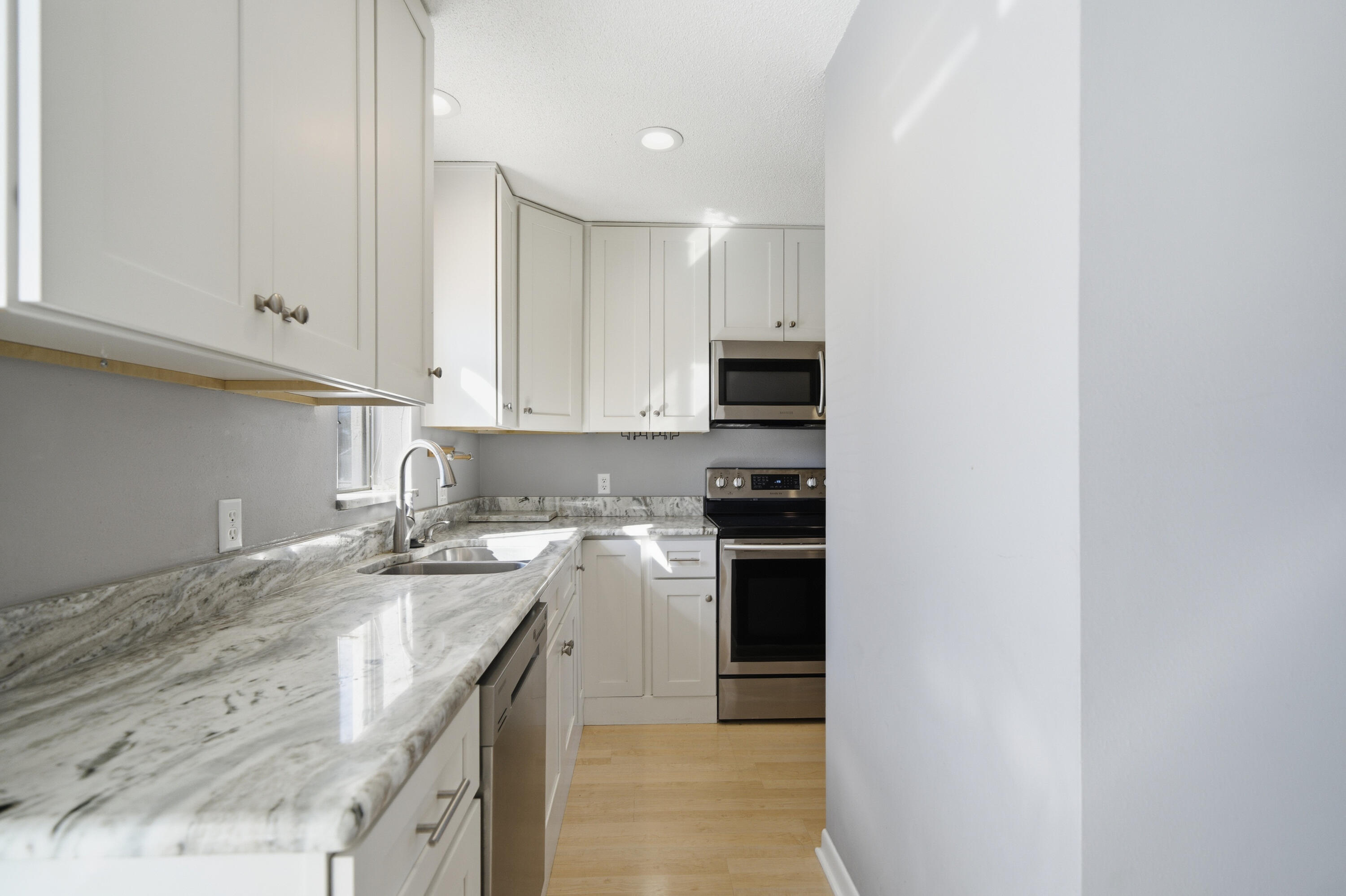 ISLA BLANCA T/H - Residential