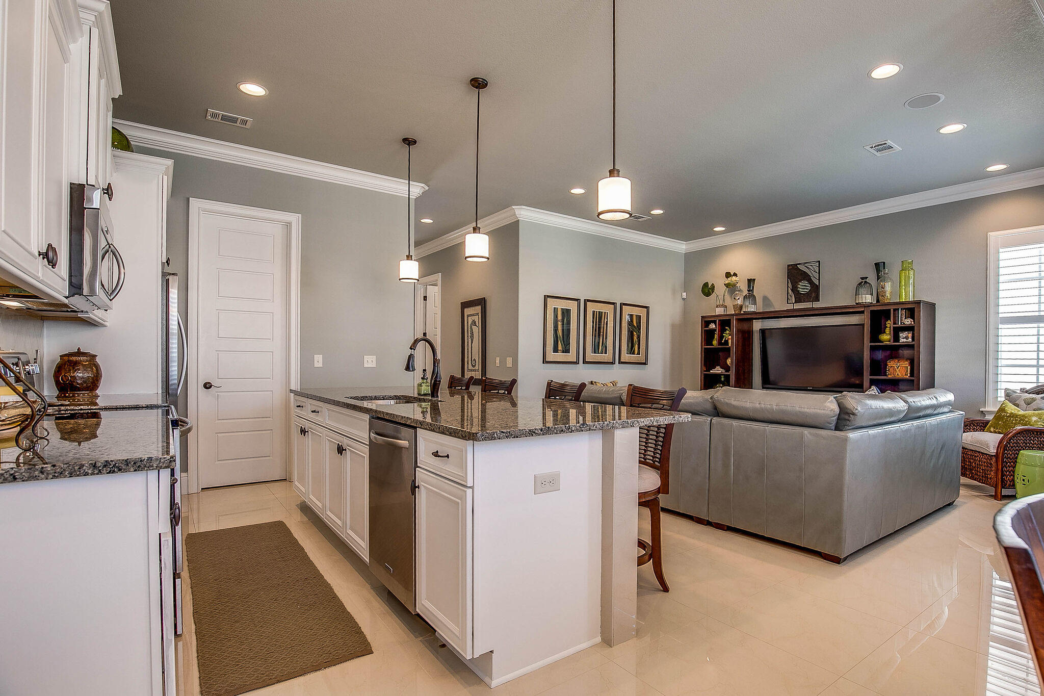 VILLA LAGO - Residential