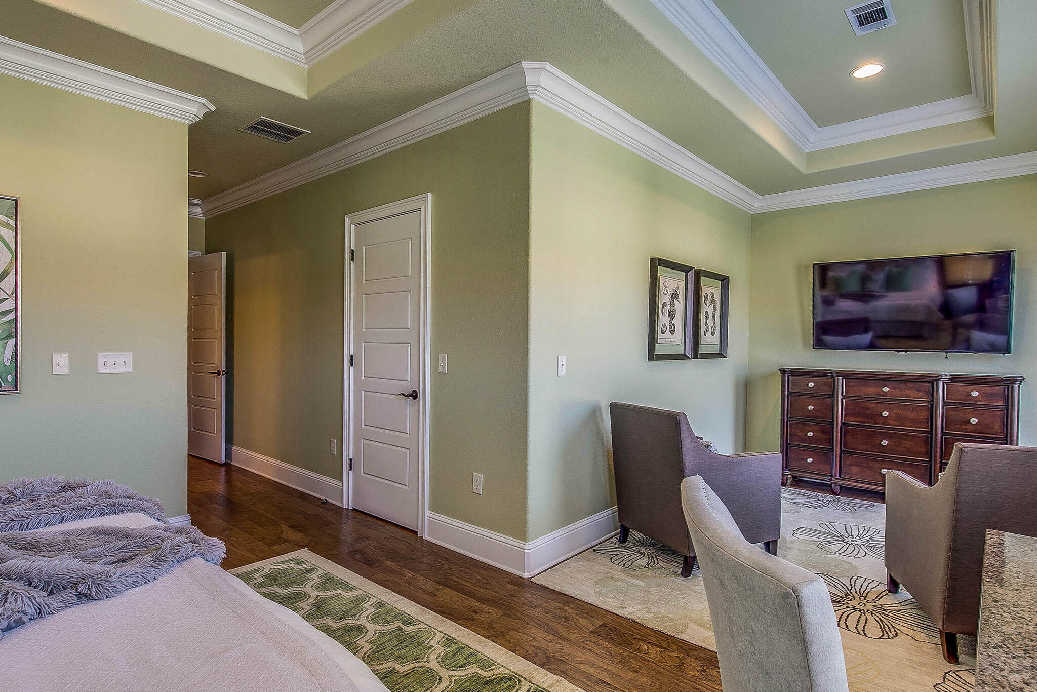 VILLA LAGO - Residential