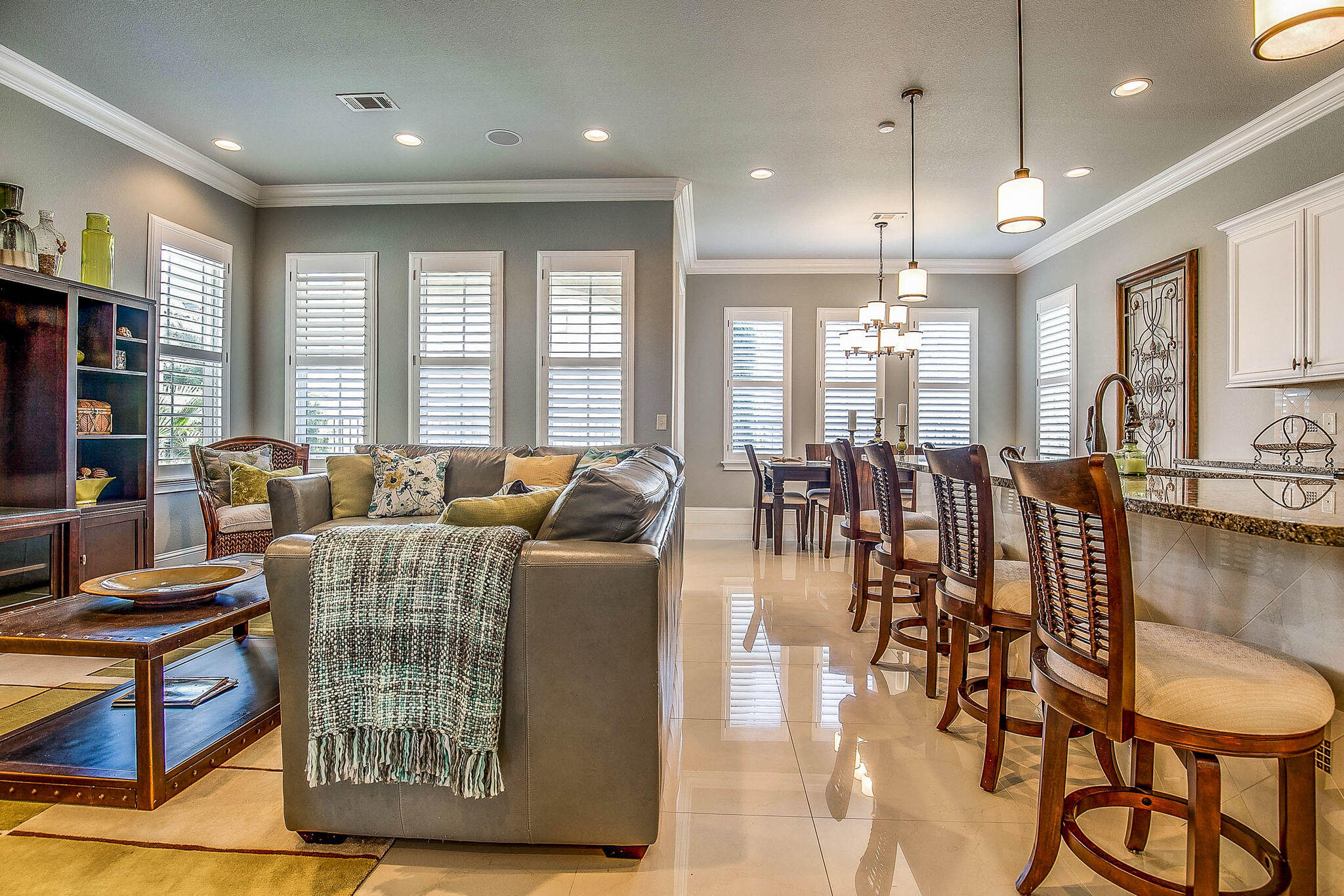 VILLA LAGO - Residential