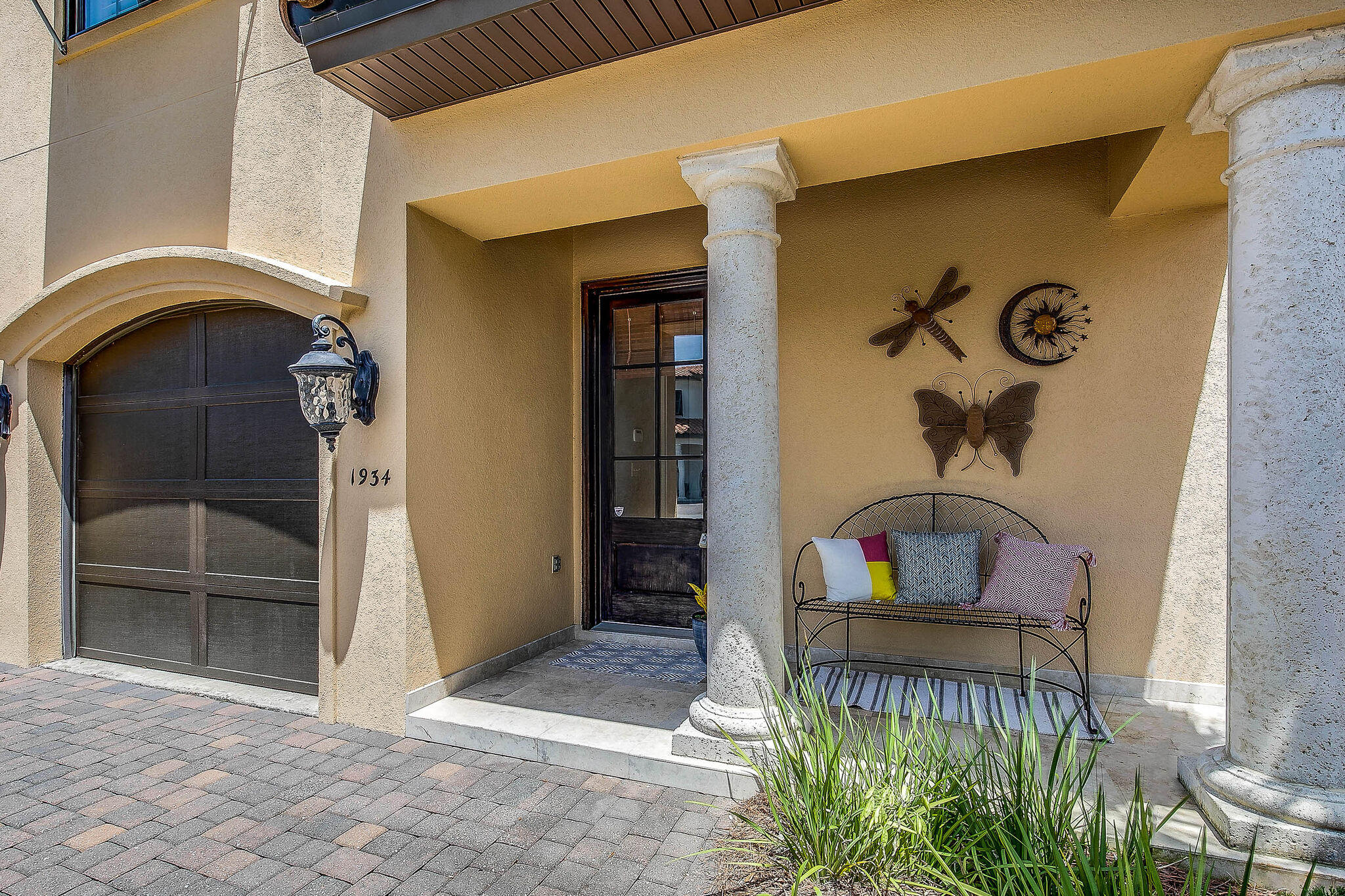 VILLA LAGO - Residential