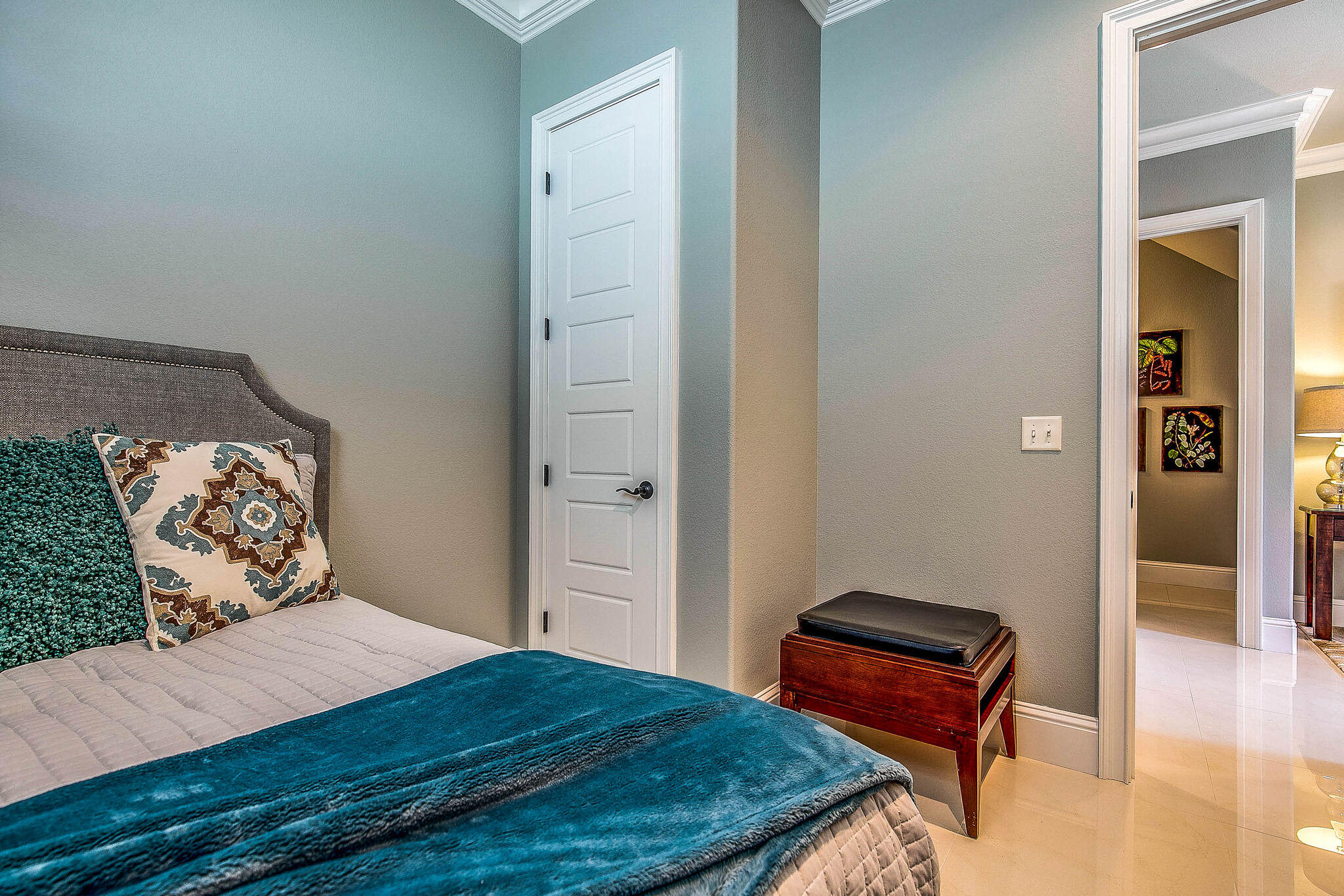 VILLA LAGO - Residential