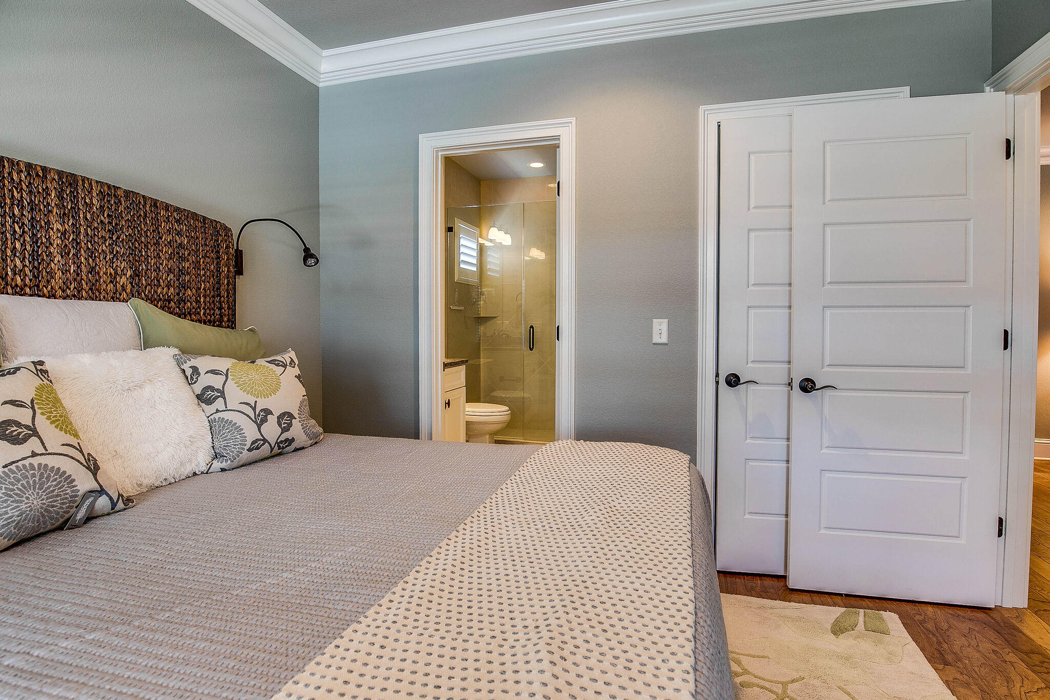 VILLA LAGO - Residential