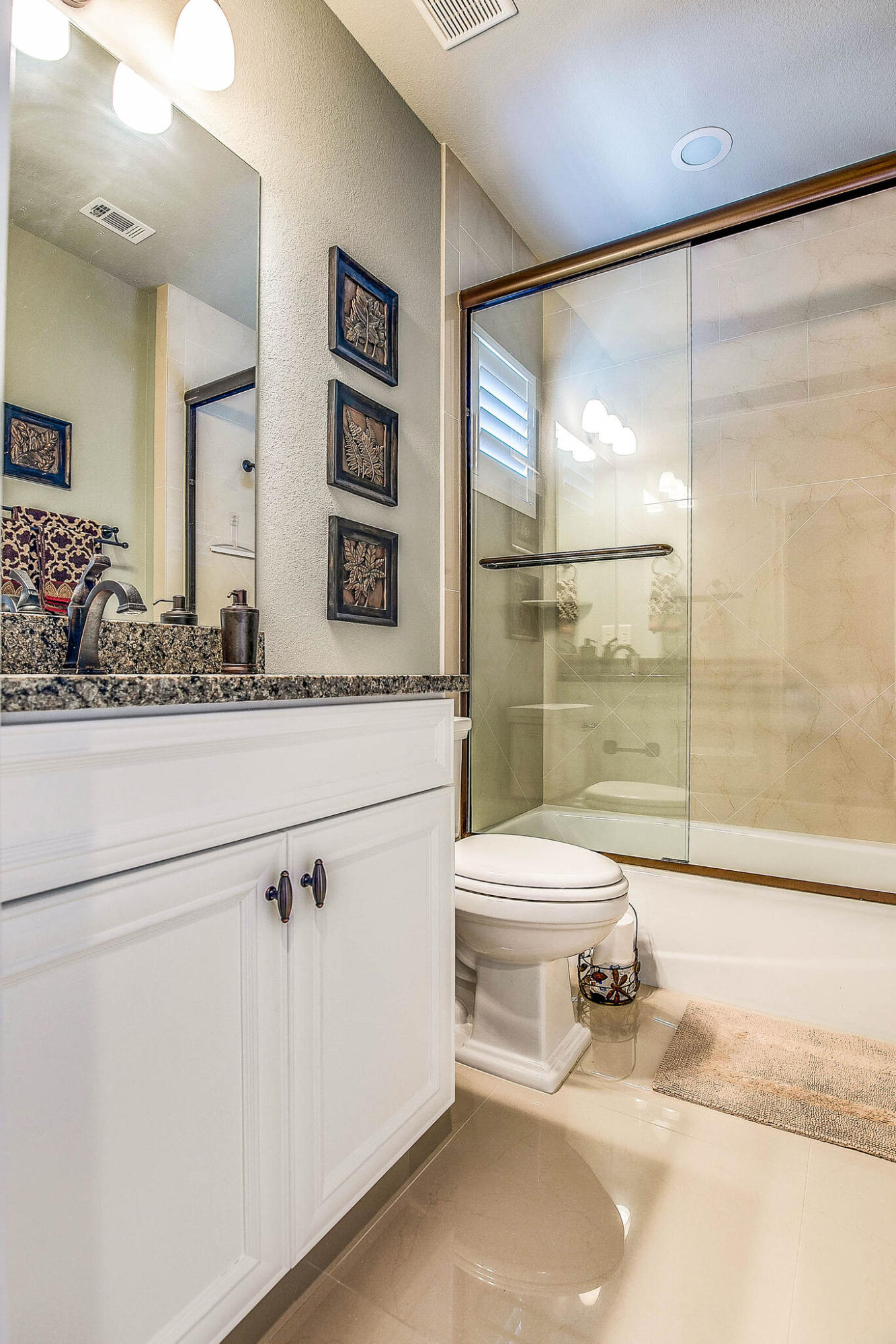 VILLA LAGO - Residential