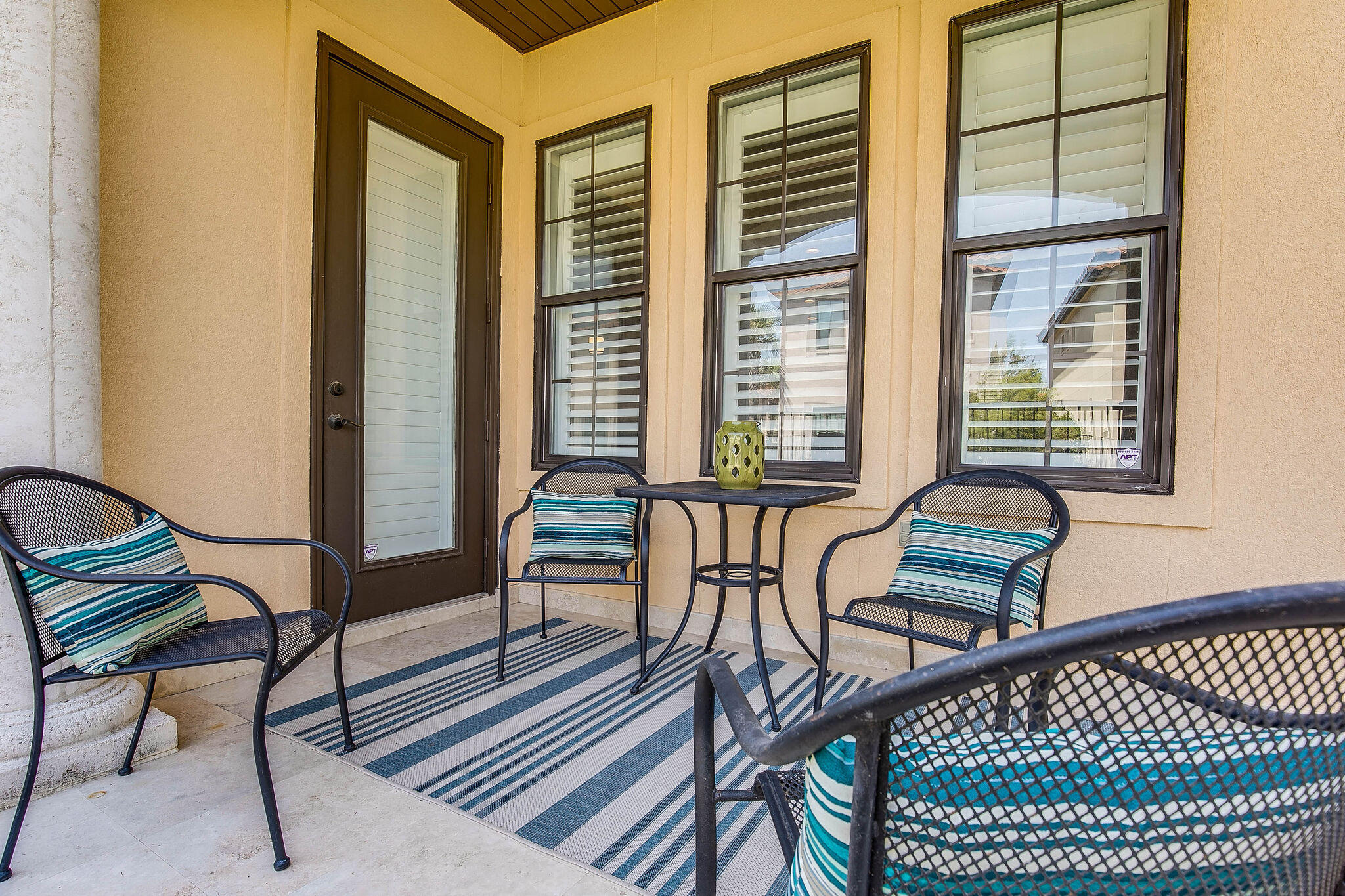 VILLA LAGO - Residential