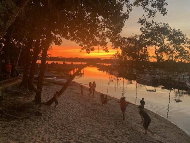 FAIRWAY LAKES PH 1 - Residential Lease