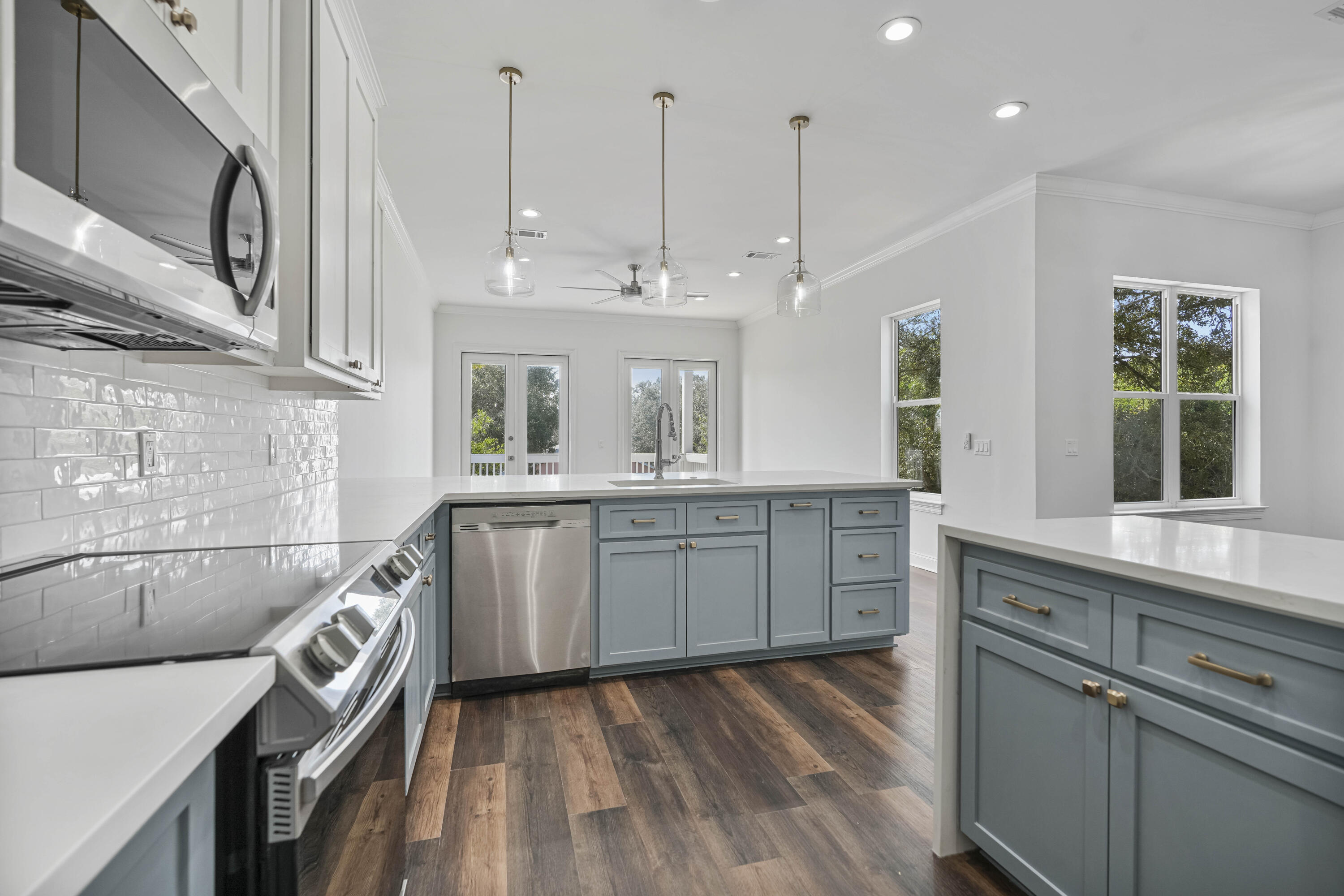 RIVIERA BEACH - Residential