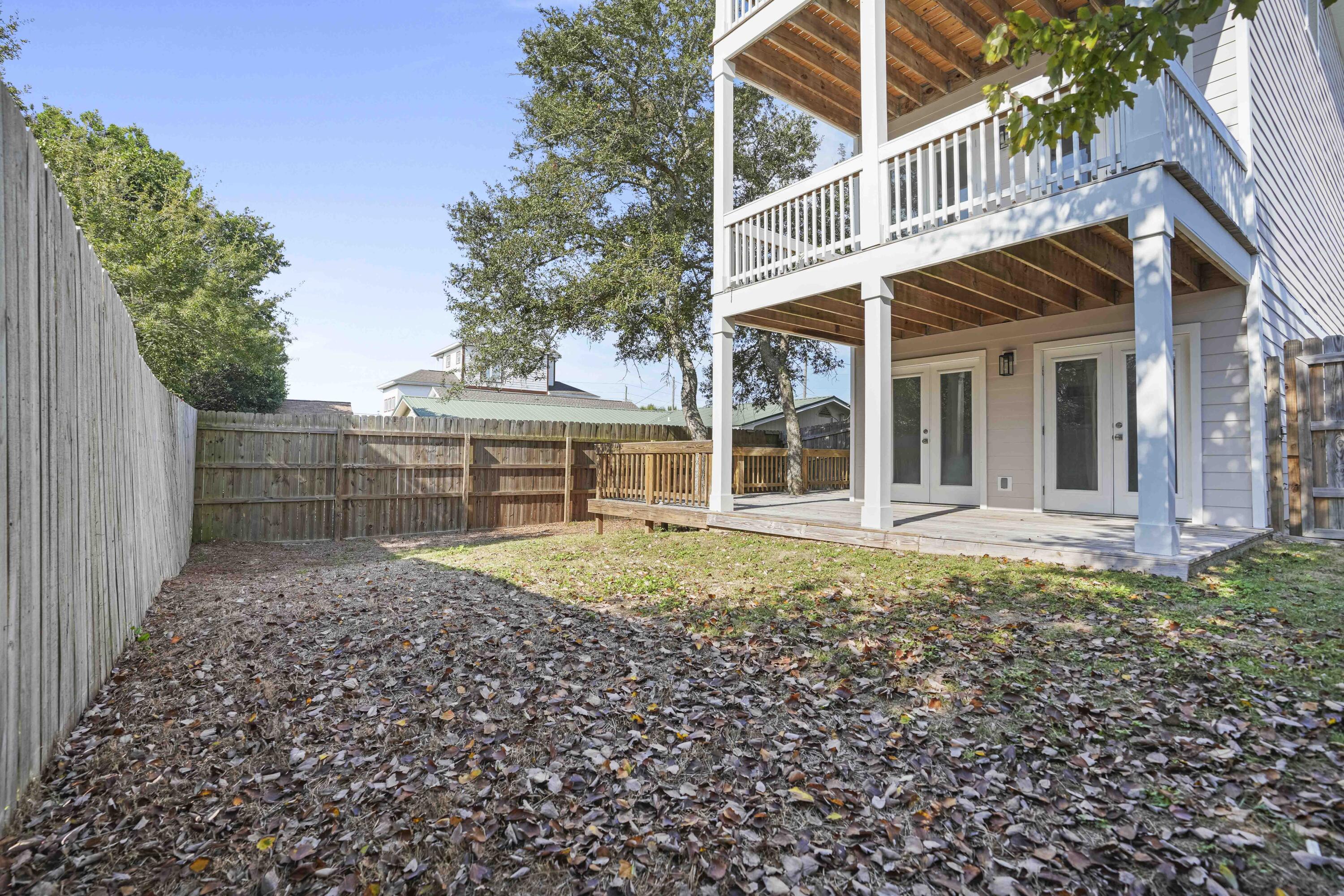 RIVIERA BEACH - Residential