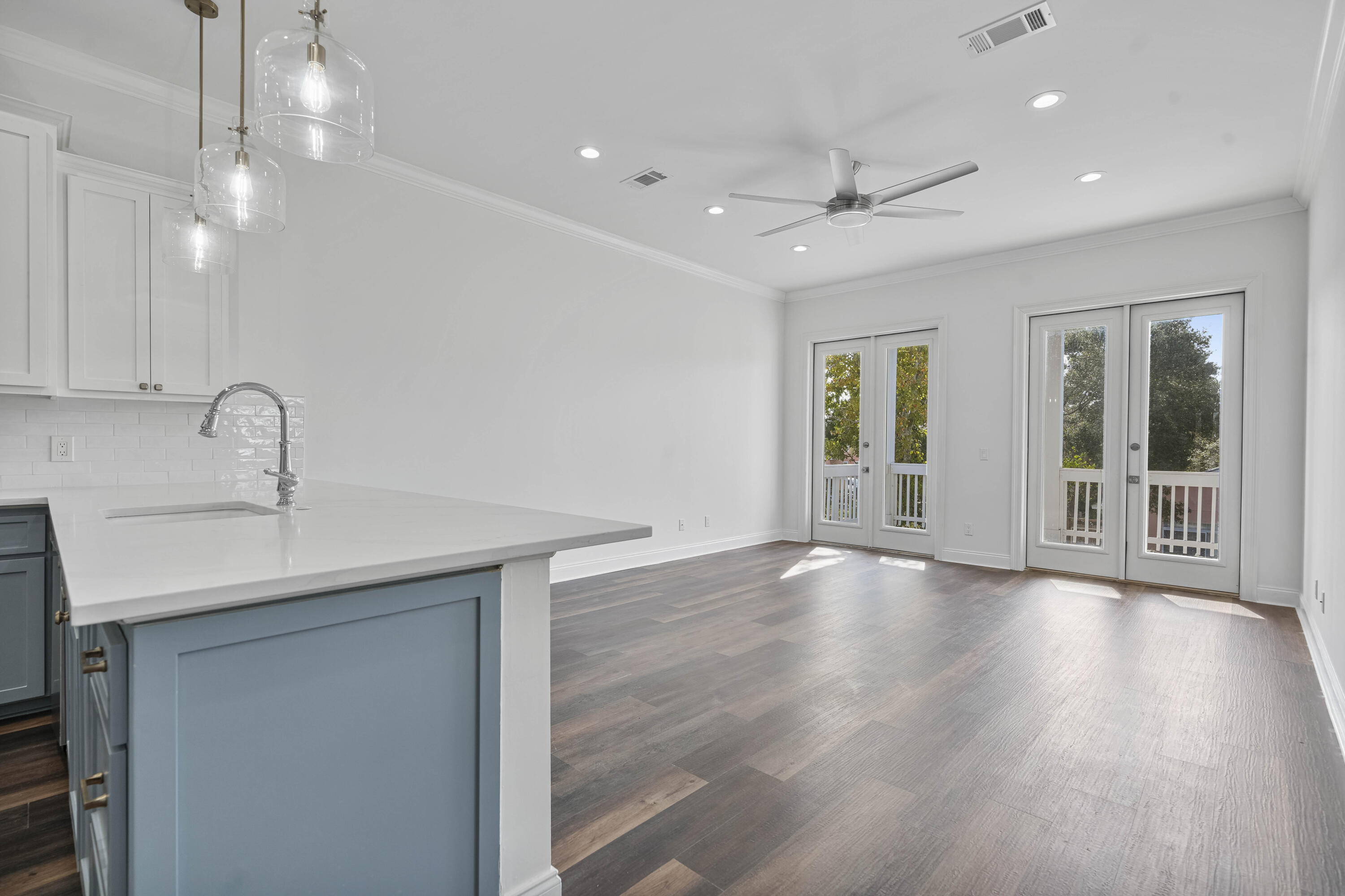 RIVIERA BEACH - Residential