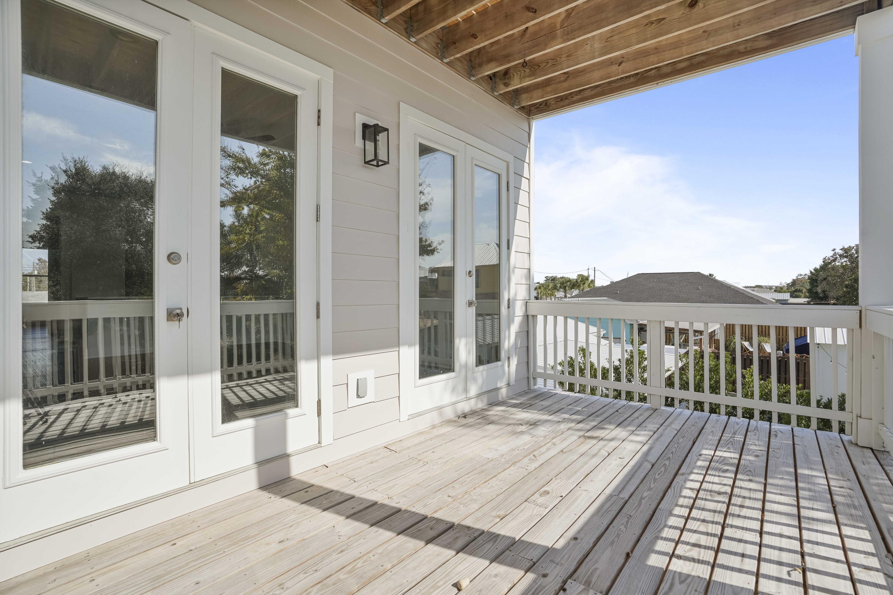 RIVIERA BEACH - Residential