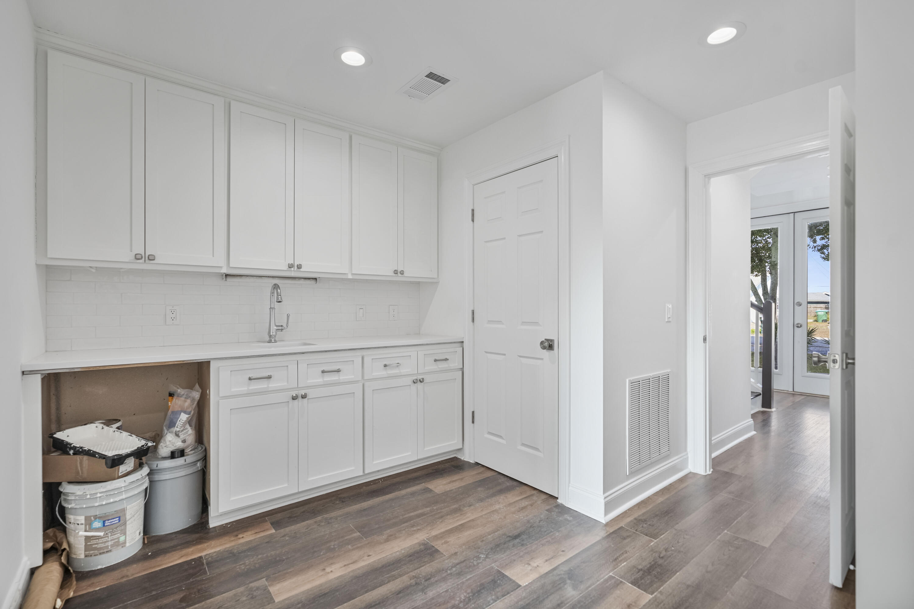 RIVIERA BEACH - Residential