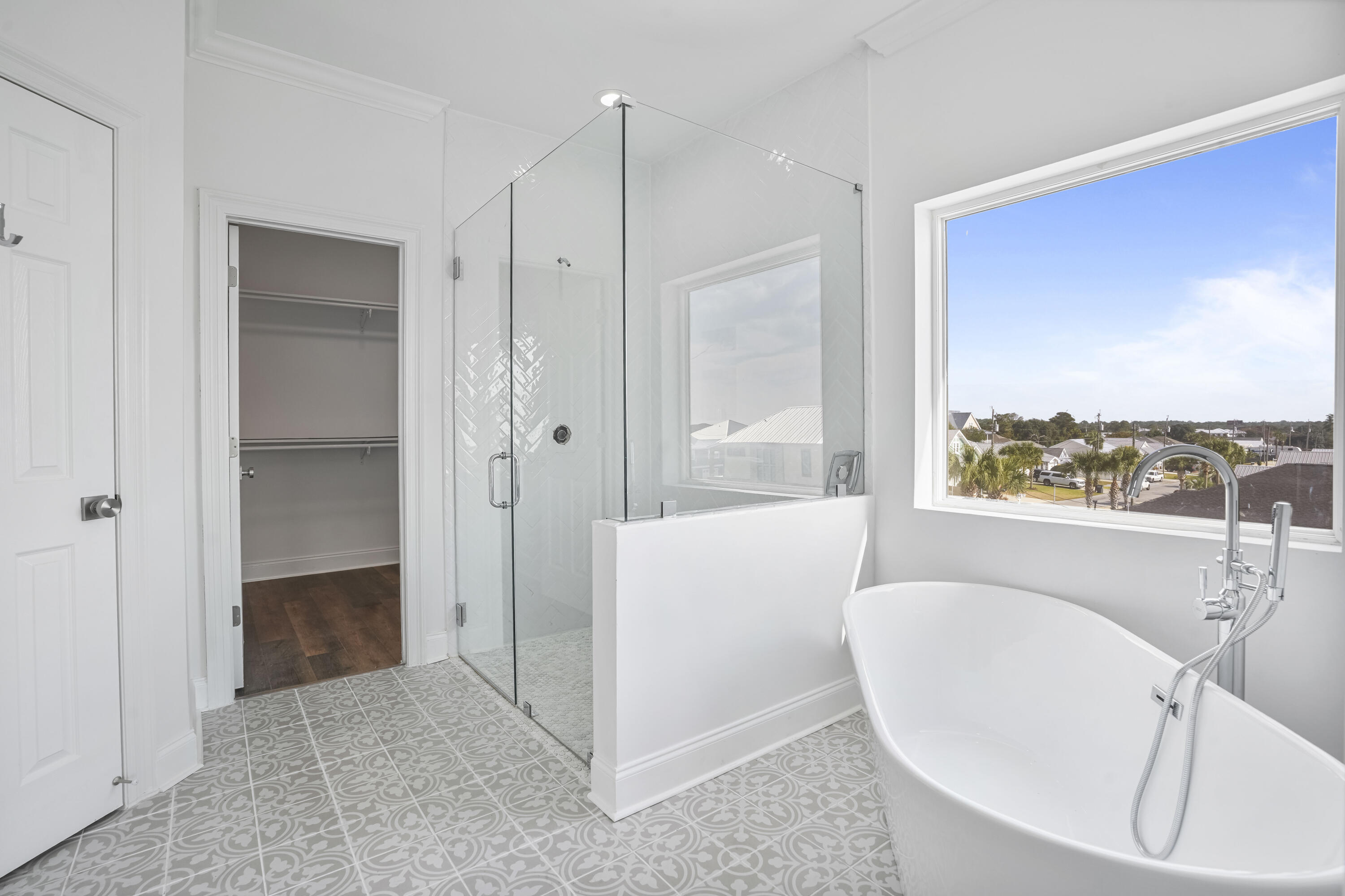 RIVIERA BEACH - Residential