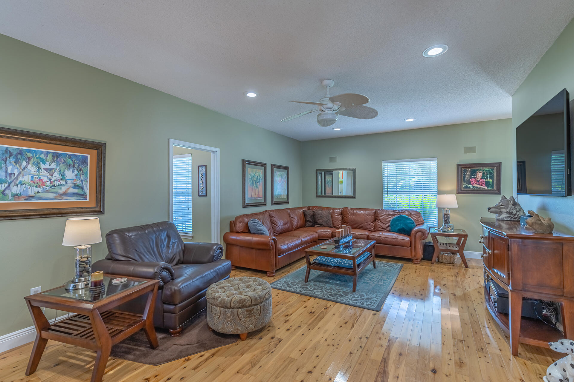 CARIBBEAN VILLAGE - Residential