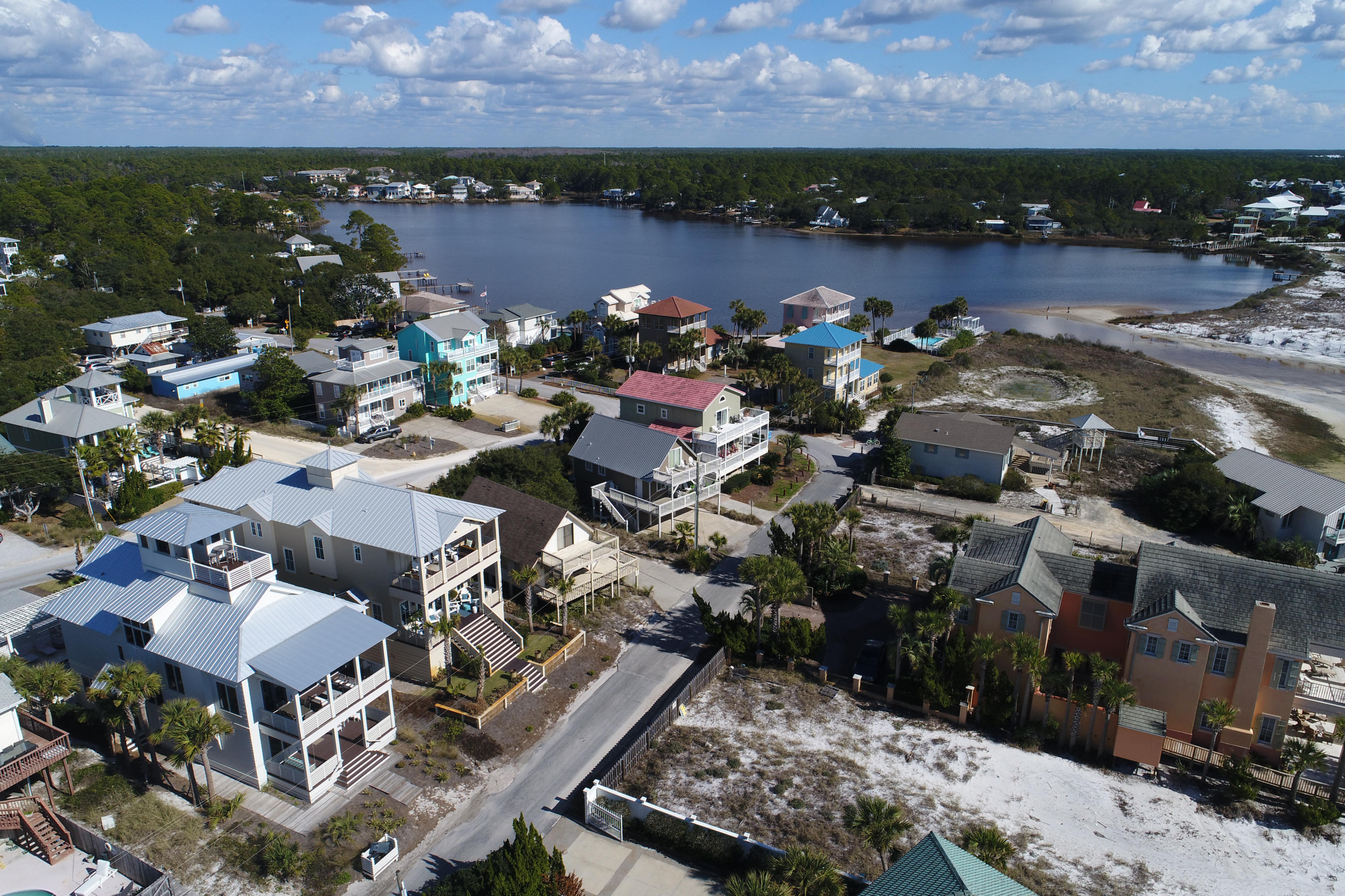 NO RECORDED SUBDIVISION - Residential