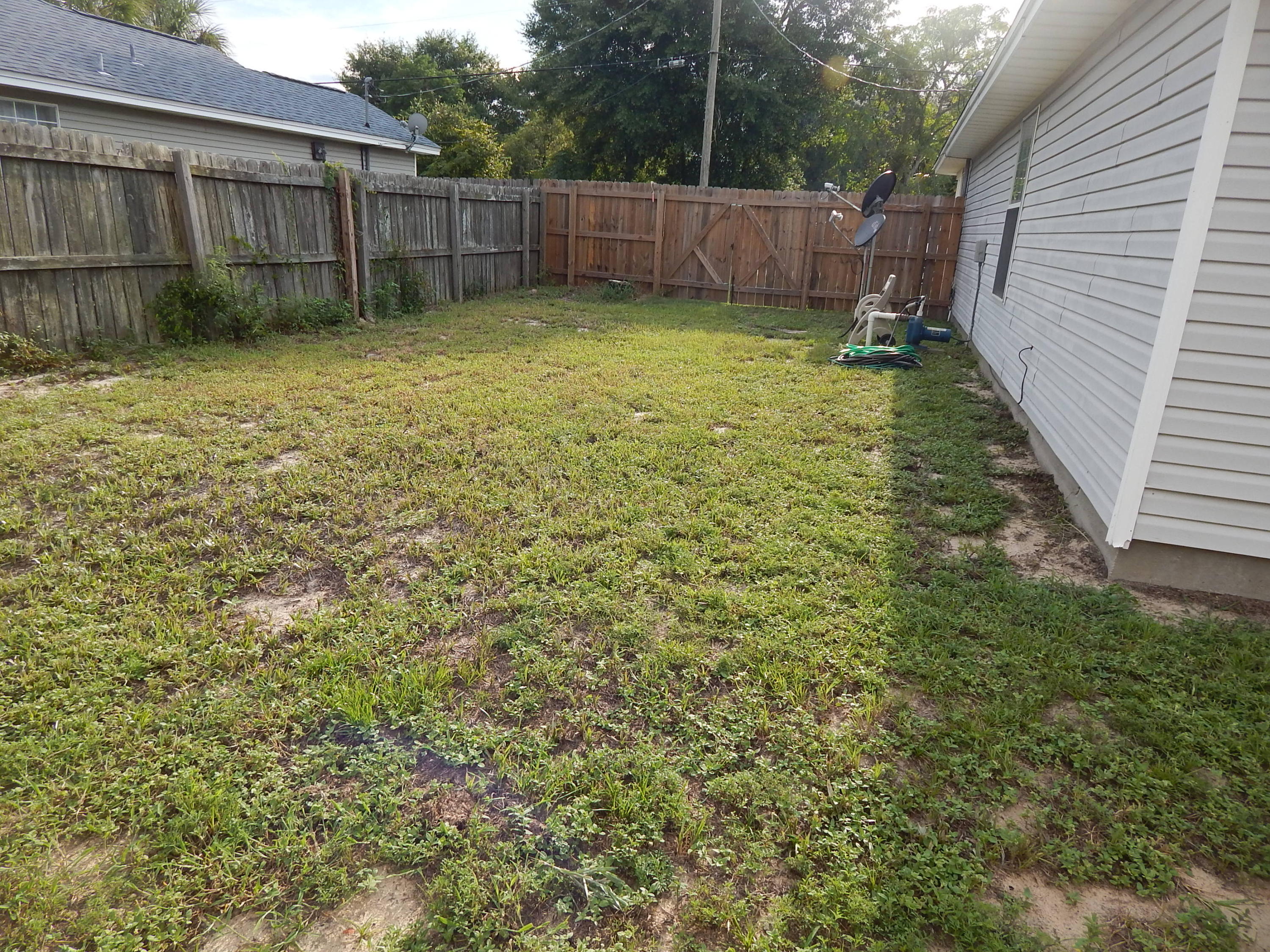 NO RECORDED SUBDIVISION - Residential