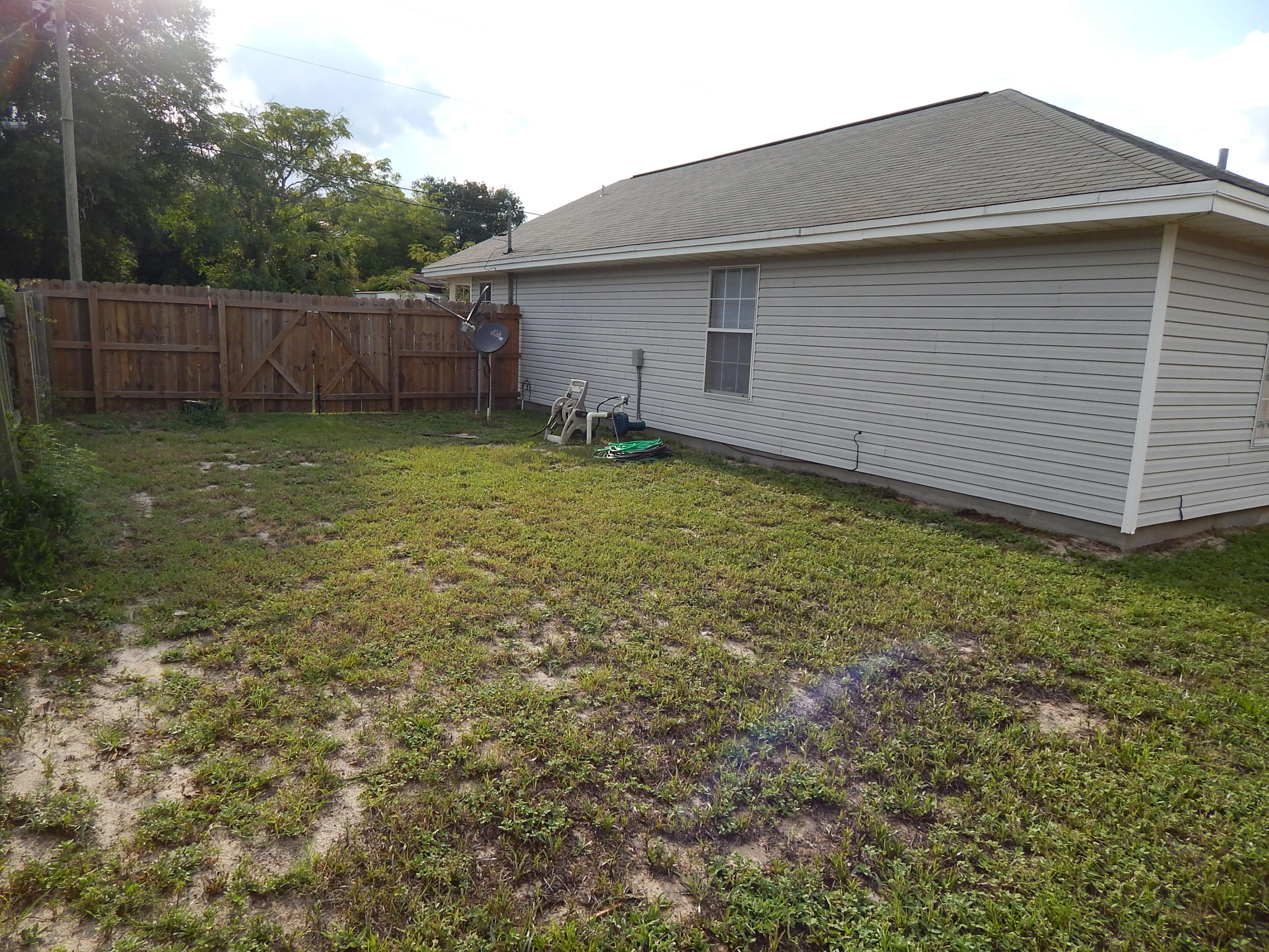 NO RECORDED SUBDIVISION - Residential