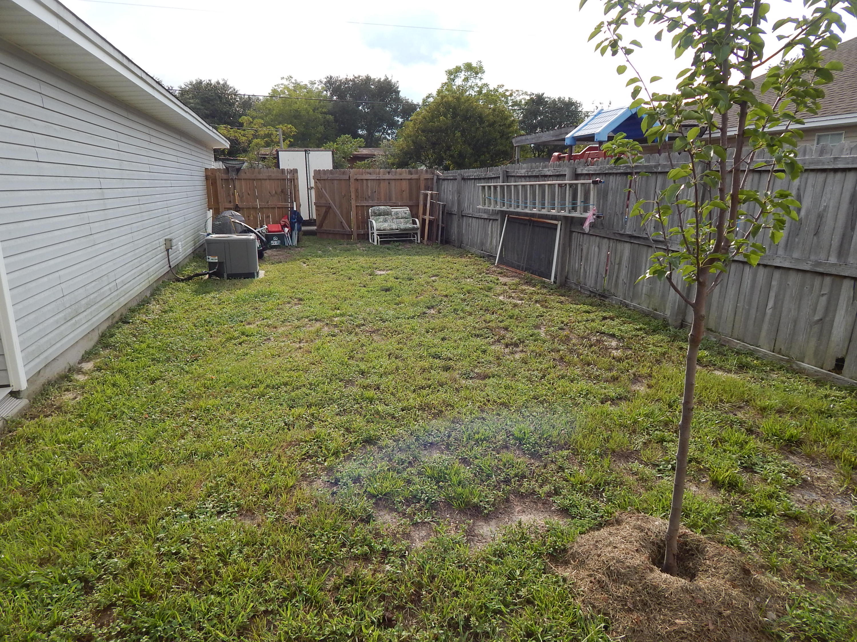 NO RECORDED SUBDIVISION - Residential