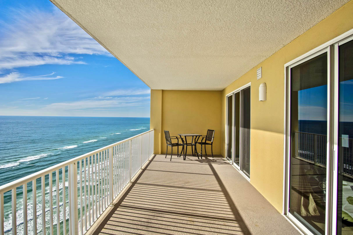 TROPIC WINDS - Residential