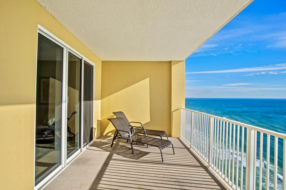 TROPIC WINDS - Residential