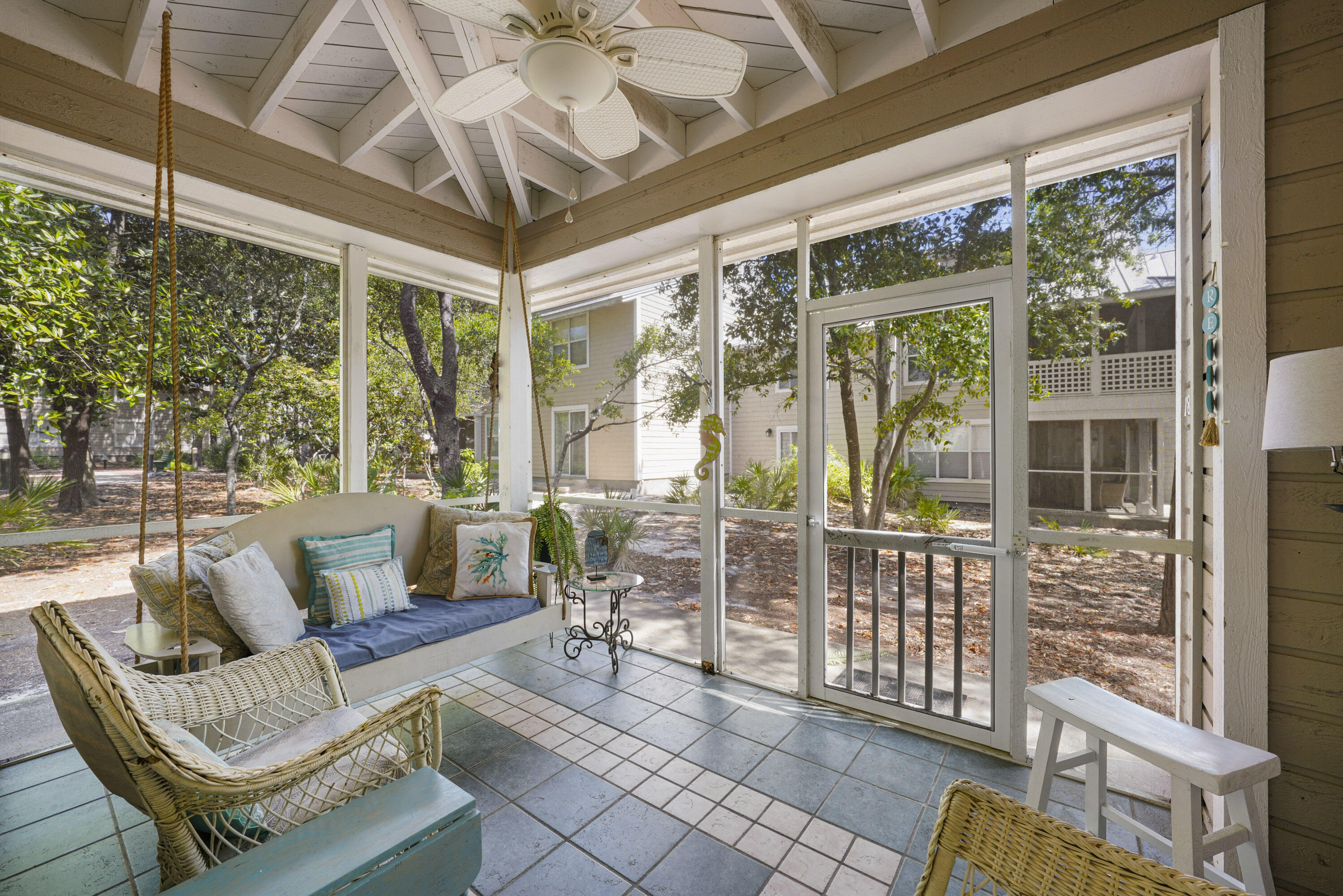 HIDDEN DUNES BEACH COTTAGES 2 - Residential