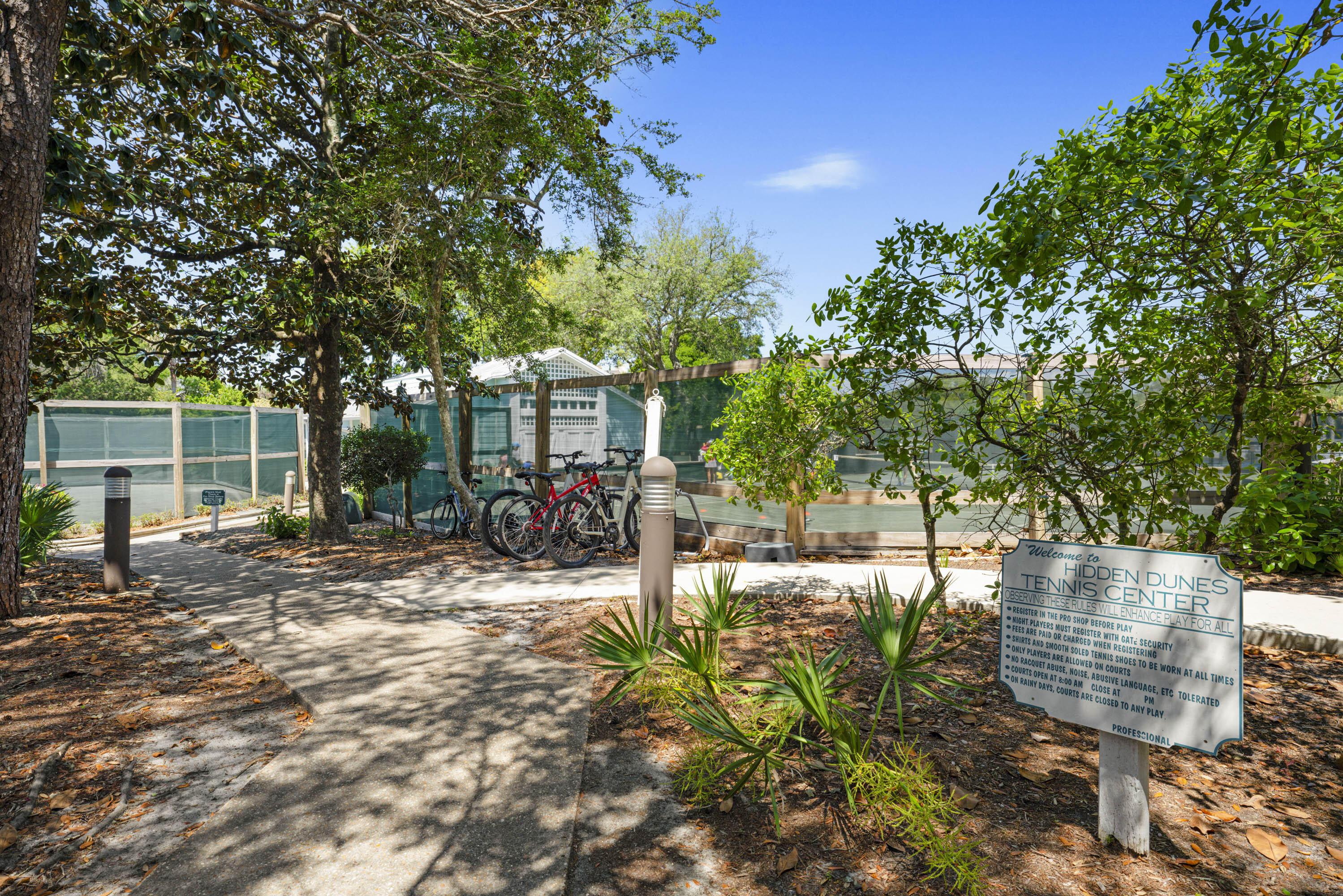 HIDDEN DUNES BEACH COTTAGES 2 - Residential